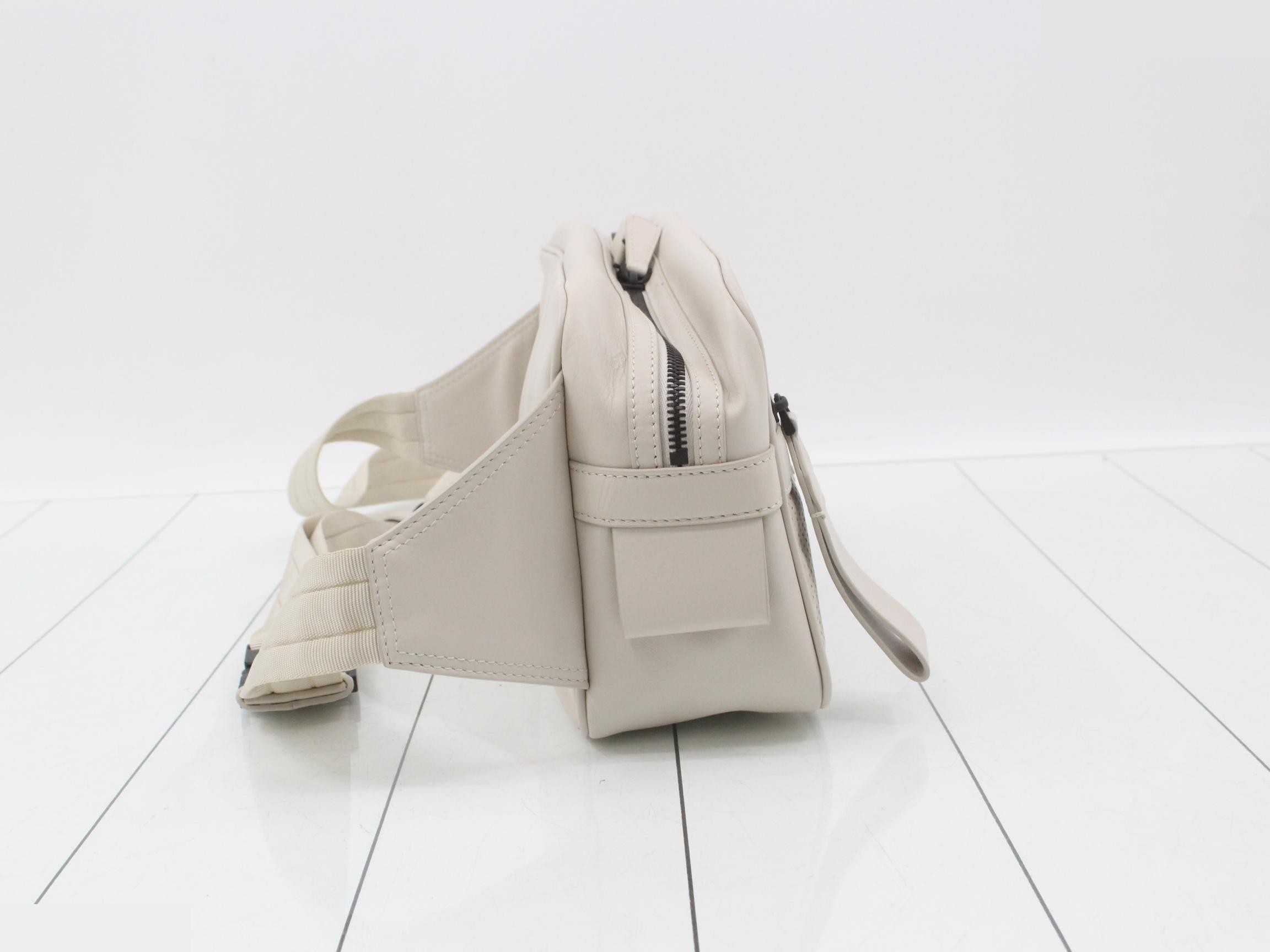 Body bag — view 4