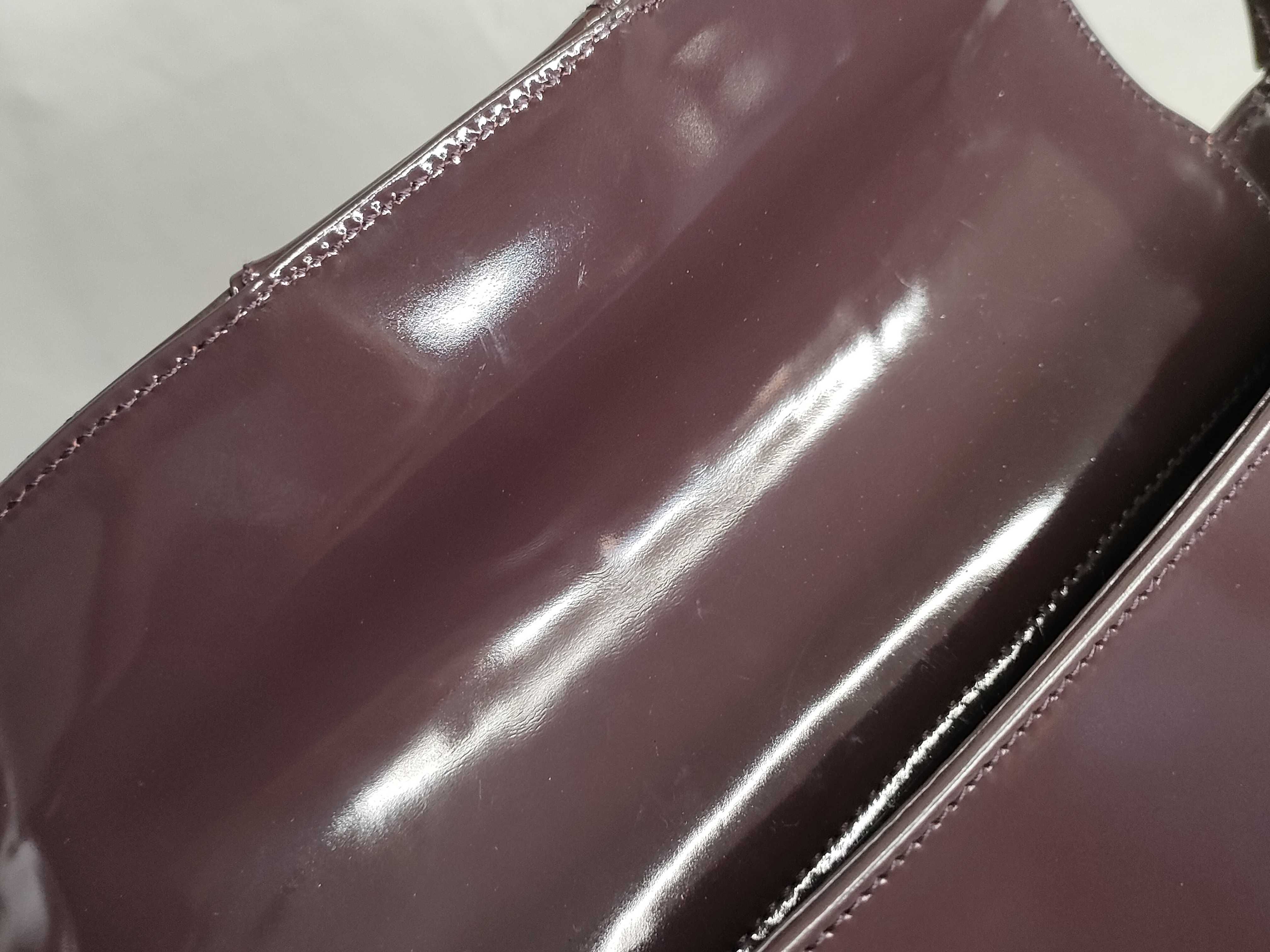 000 1186 0506 Shoulder Bag Interlocking G Patent Leather Brown Shoulder Bag — view 8