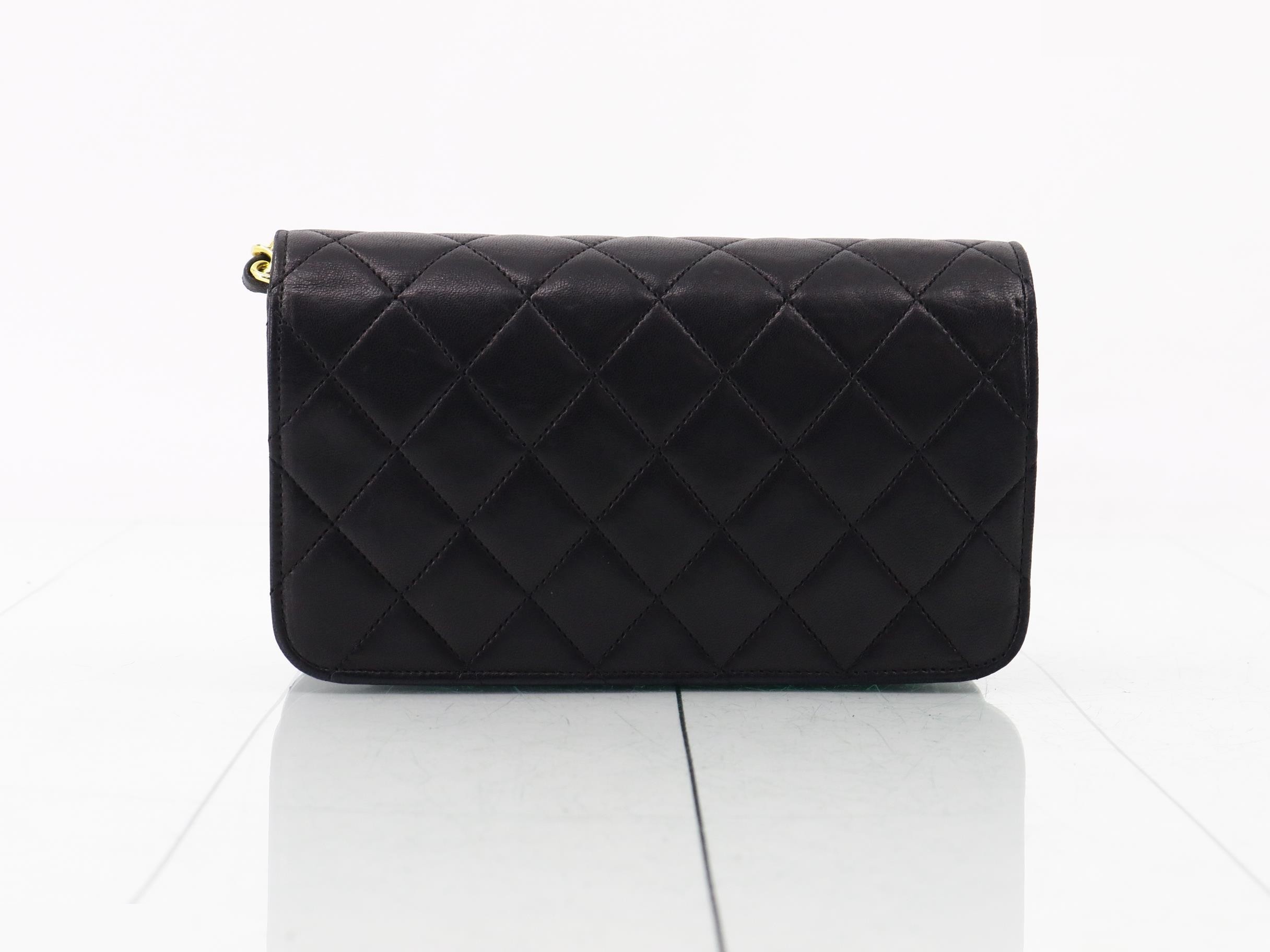 Matelassé Push-Lock Chain Shoulder Bag — view 2