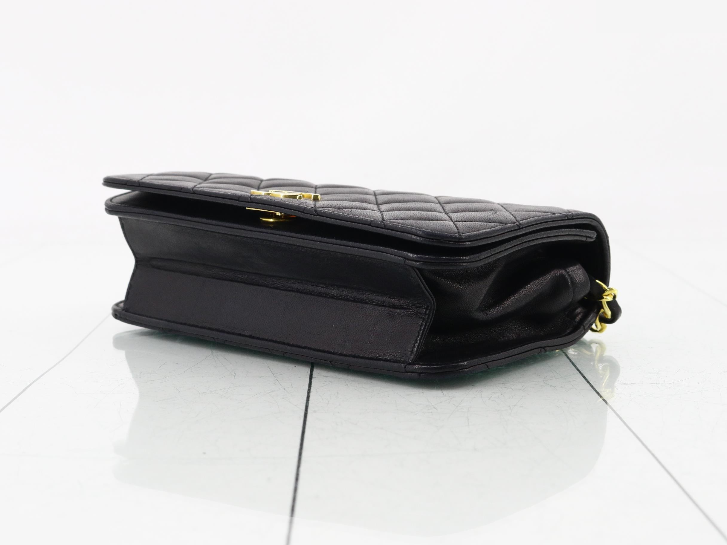 Matelassé Push-Lock Chain Shoulder Bag — view 6