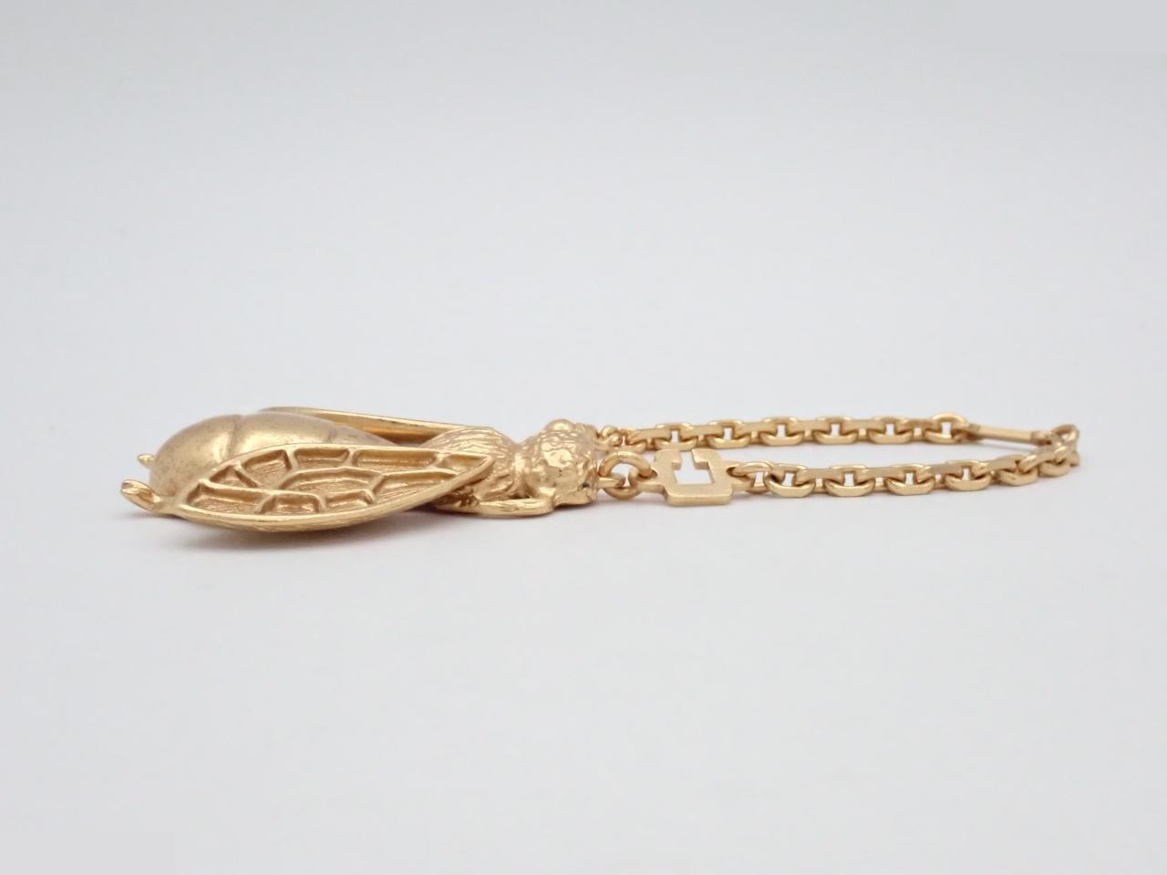 Other lines: Precious metals, charms, and pendants — view 3