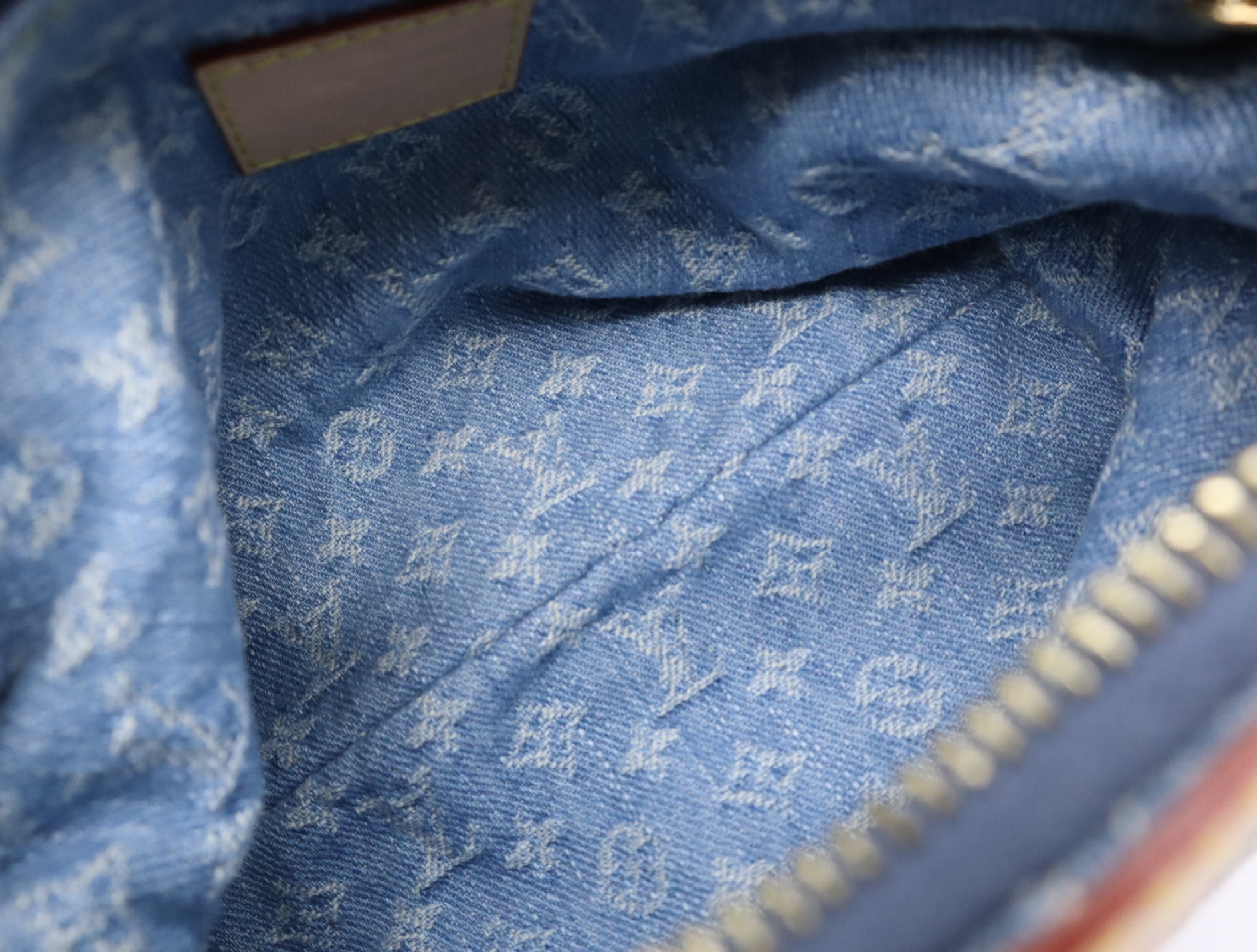 M82949 Monogram Denim Pochette Hills Blue Handbag — view 11