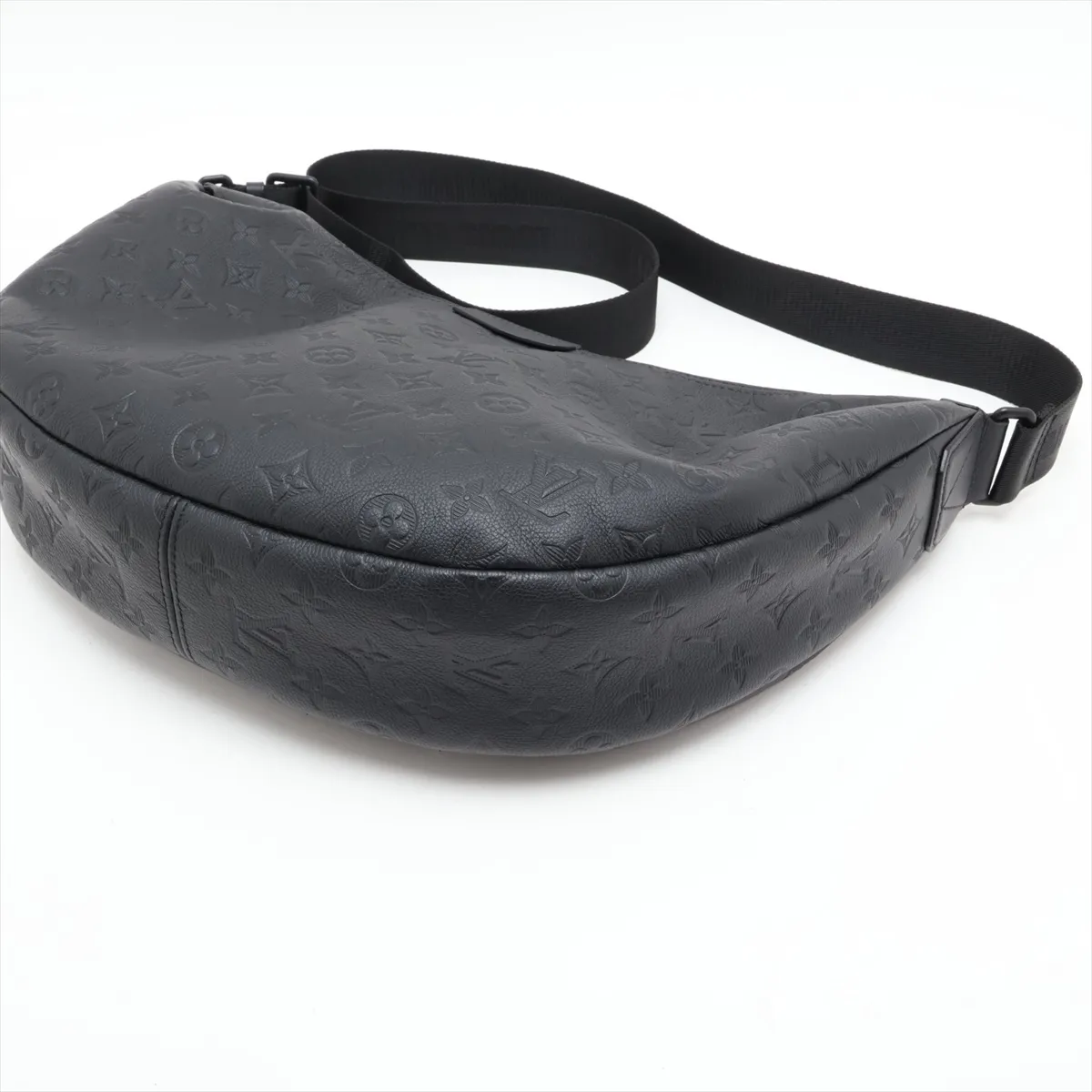 Monogram Shadow Hobo Hammock M12850 Black (RFID detected) — view 3