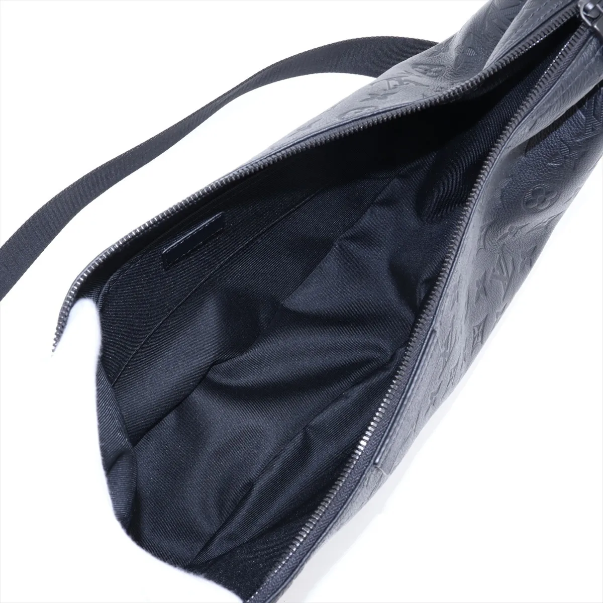 Monogram Shadow Hobo Hammock M12850 Black (RFID detected) — view 6
