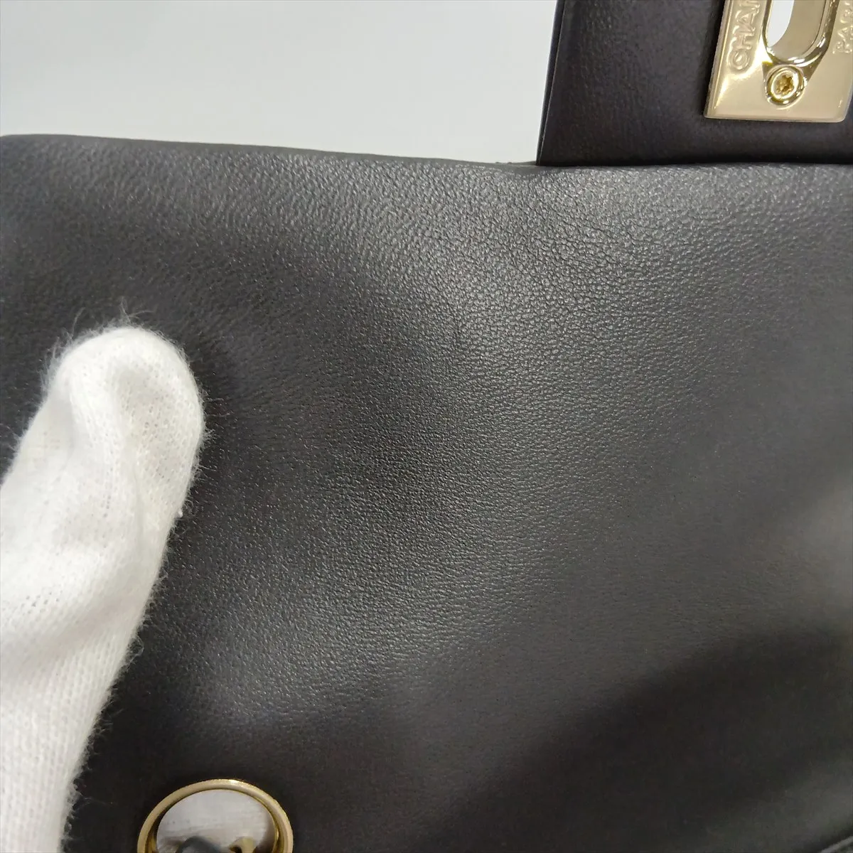 [Individually packaged] Chanel Mini Matelassé 20 Lambskin Single Flap Single Chain Bag, Gray with Gold Hardware, NEEP0ELA Random Plate, A69900 — view 12