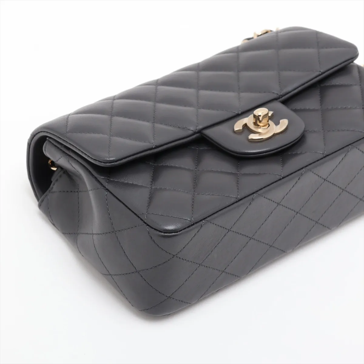 [Individually packaged] Chanel Mini Matelassé 20 Lambskin Single Flap Single Chain Bag, Gray with Gold Hardware, NEEP0ELA Random Plate, A69900 — view 4