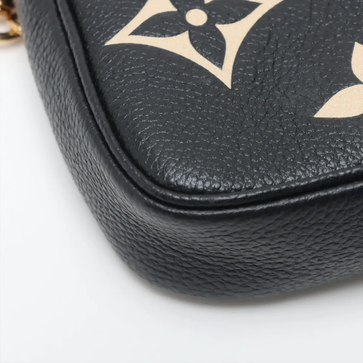 Monogram Empreinte Mini Pochette Accessoires M80732 Black (RFID detected) — view 9