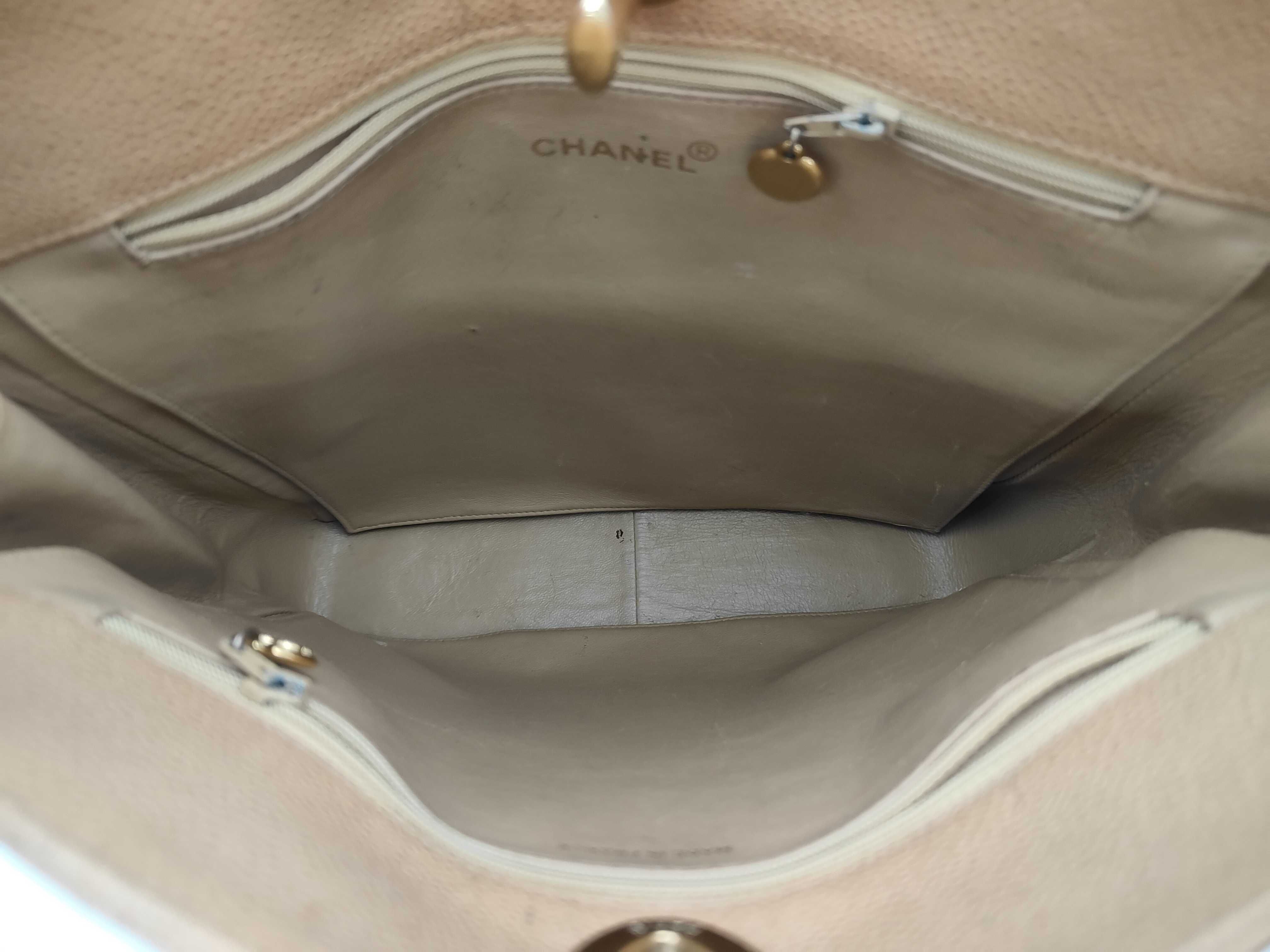 Caviar Chain Tote Bag (with seal) — view 8
