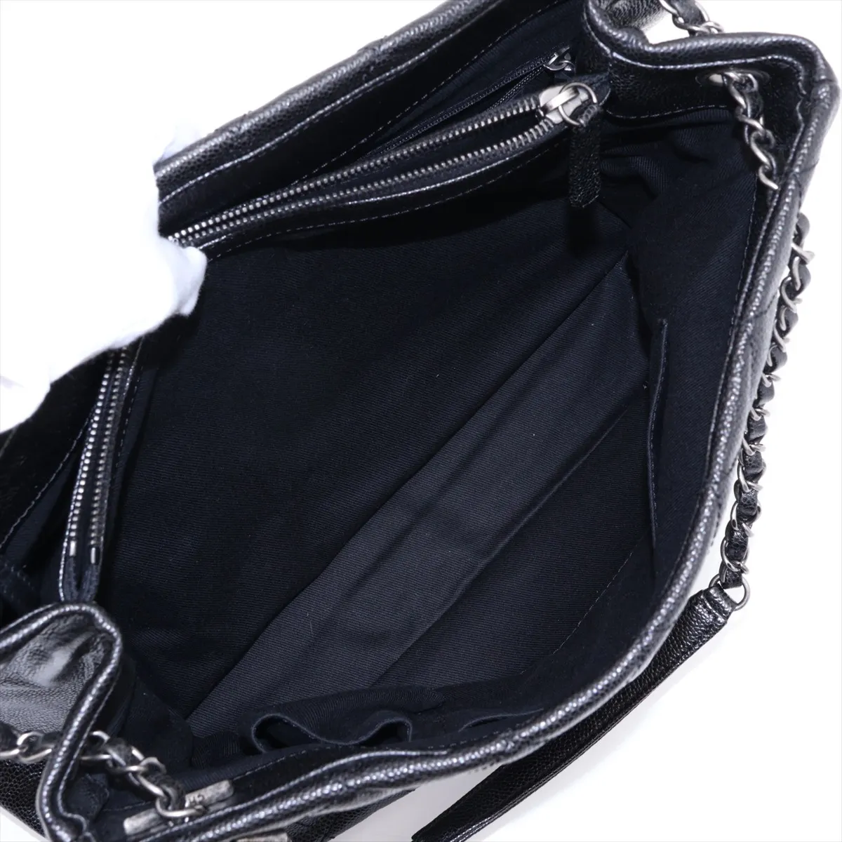 Matelassé Caviar Skin Chain Tote Bag, Black with Gunmetal Hardware, Item No. 17099238, Series 17 — view 7