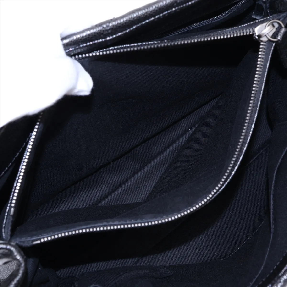 Matelassé Caviar Skin Chain Tote Bag, Black with Gunmetal Hardware, Item No. 17099238, Series 17 — view 8
