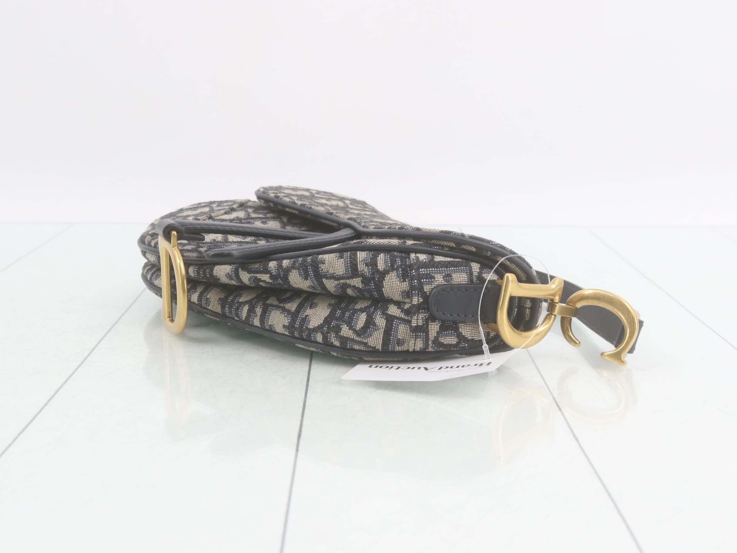 Trotter Shoulder Bag, Saddle, Oblique Canvas — view 6