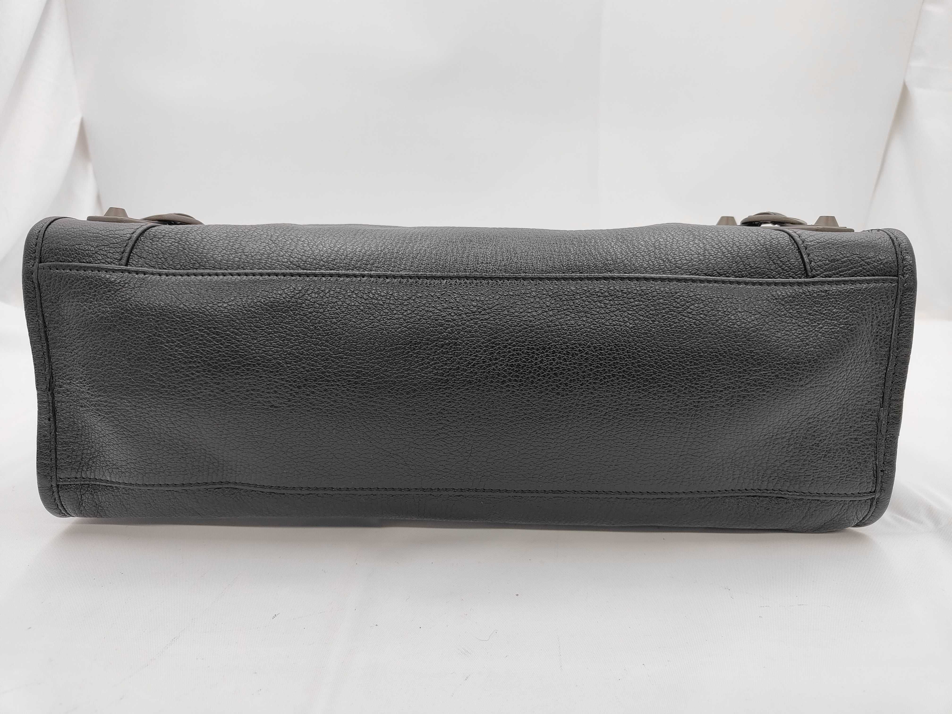 Classic Metal Edge City 2-way Shoulder Bag, Black Handbag — view 5