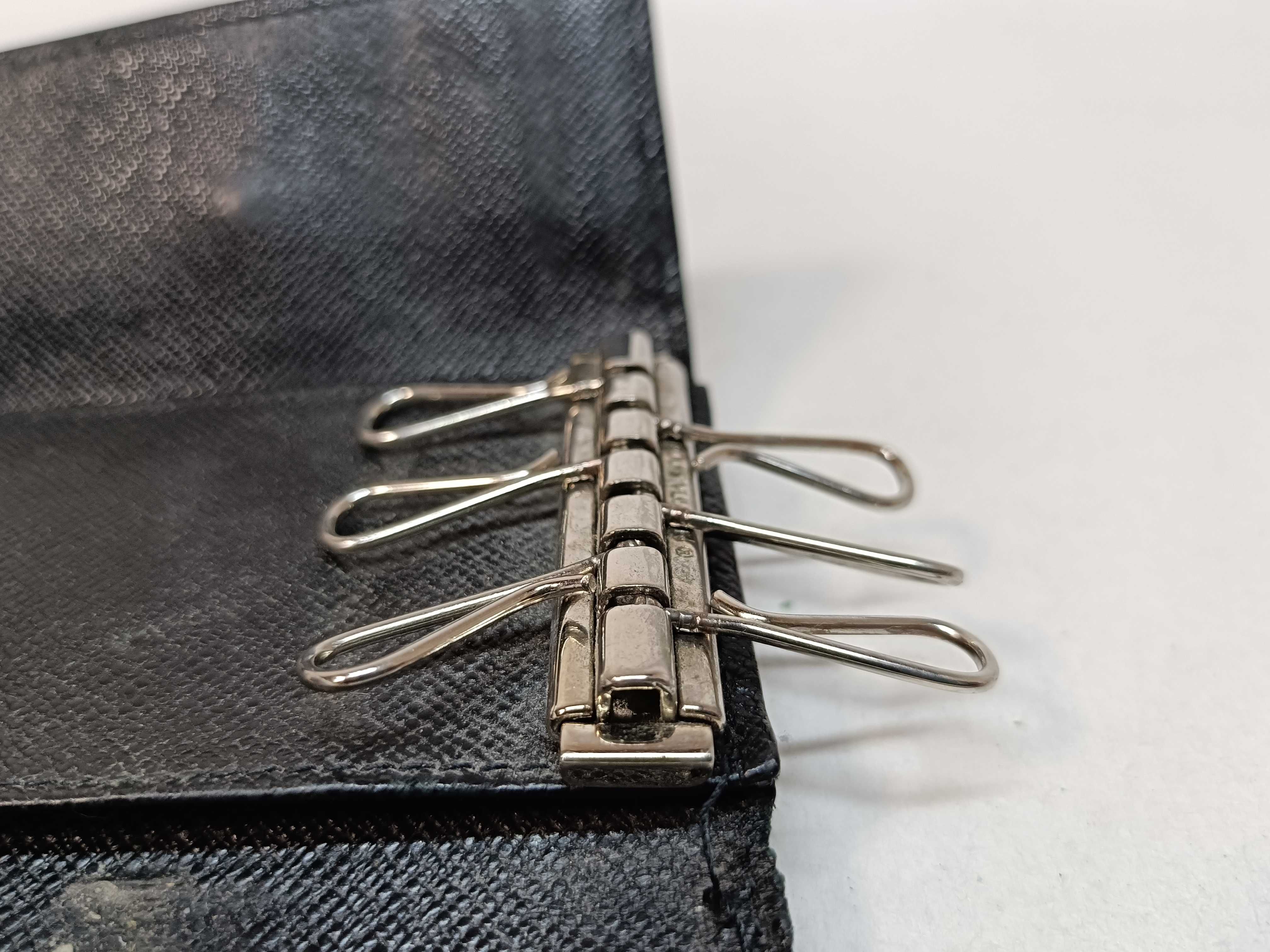 Damier Graphite Key Case — view 11