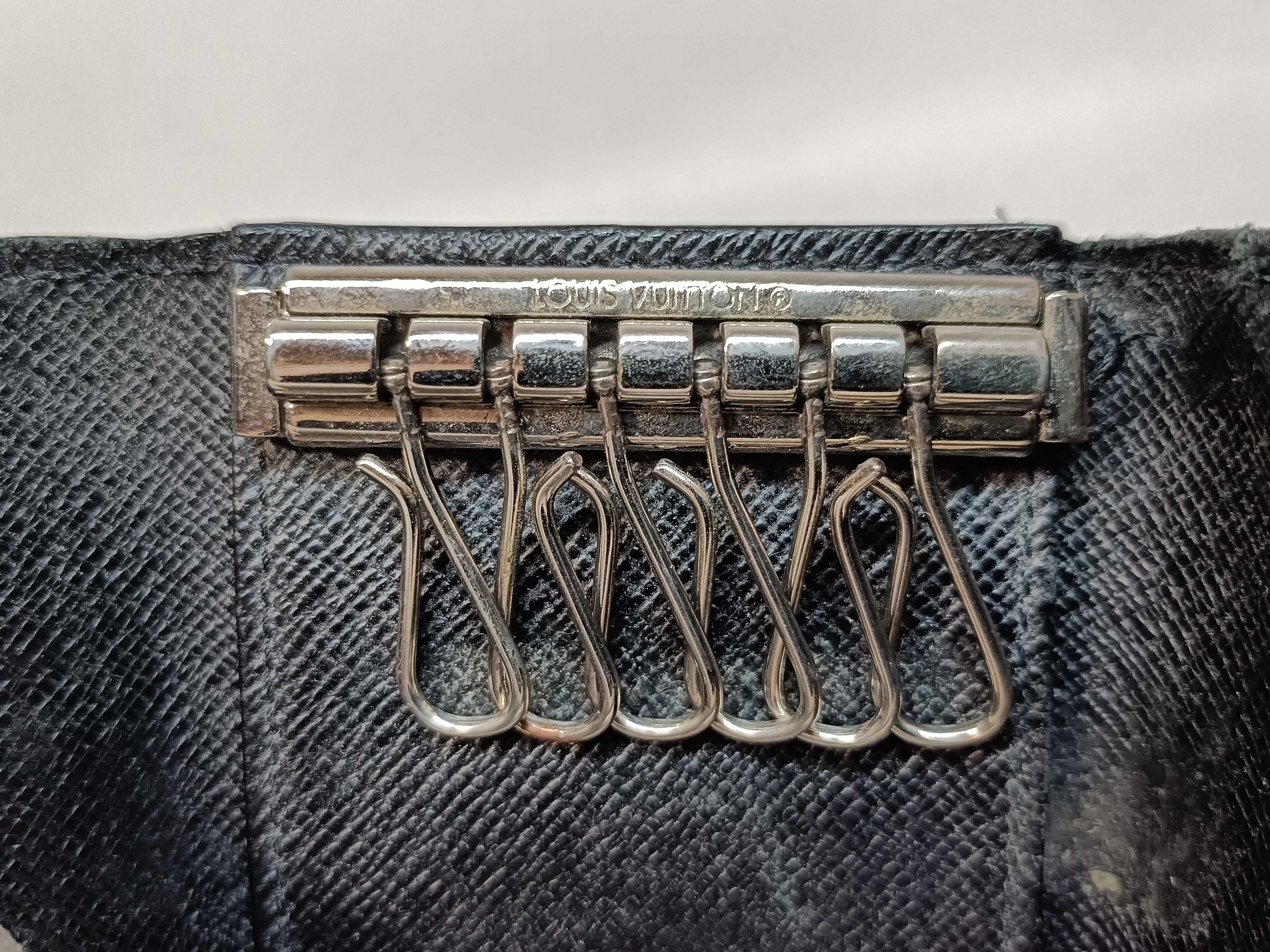 Damier Graphite Key Case — view 10