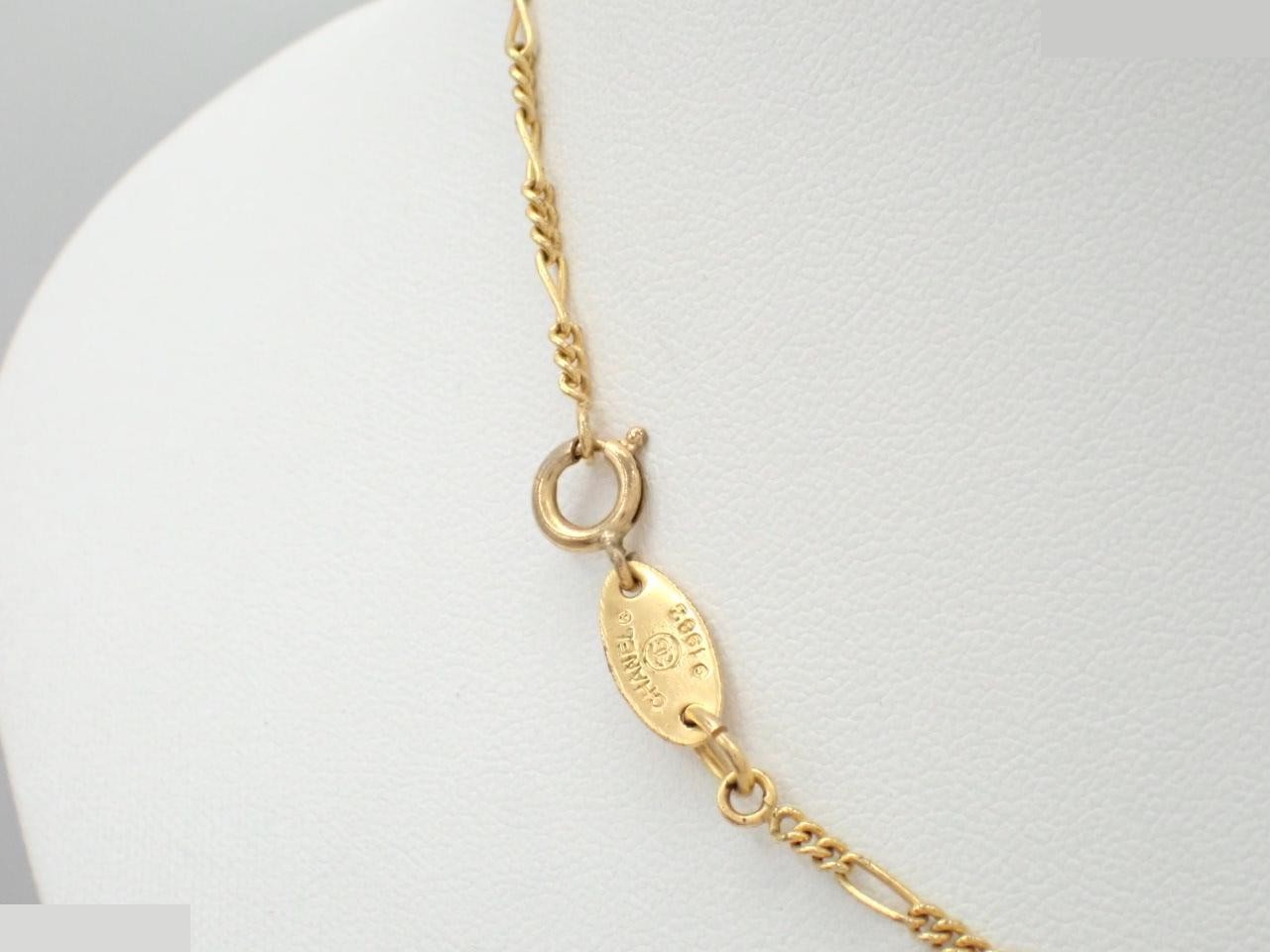 Vintage Classic (Precious Metal) Necklace/Pendant — view 2