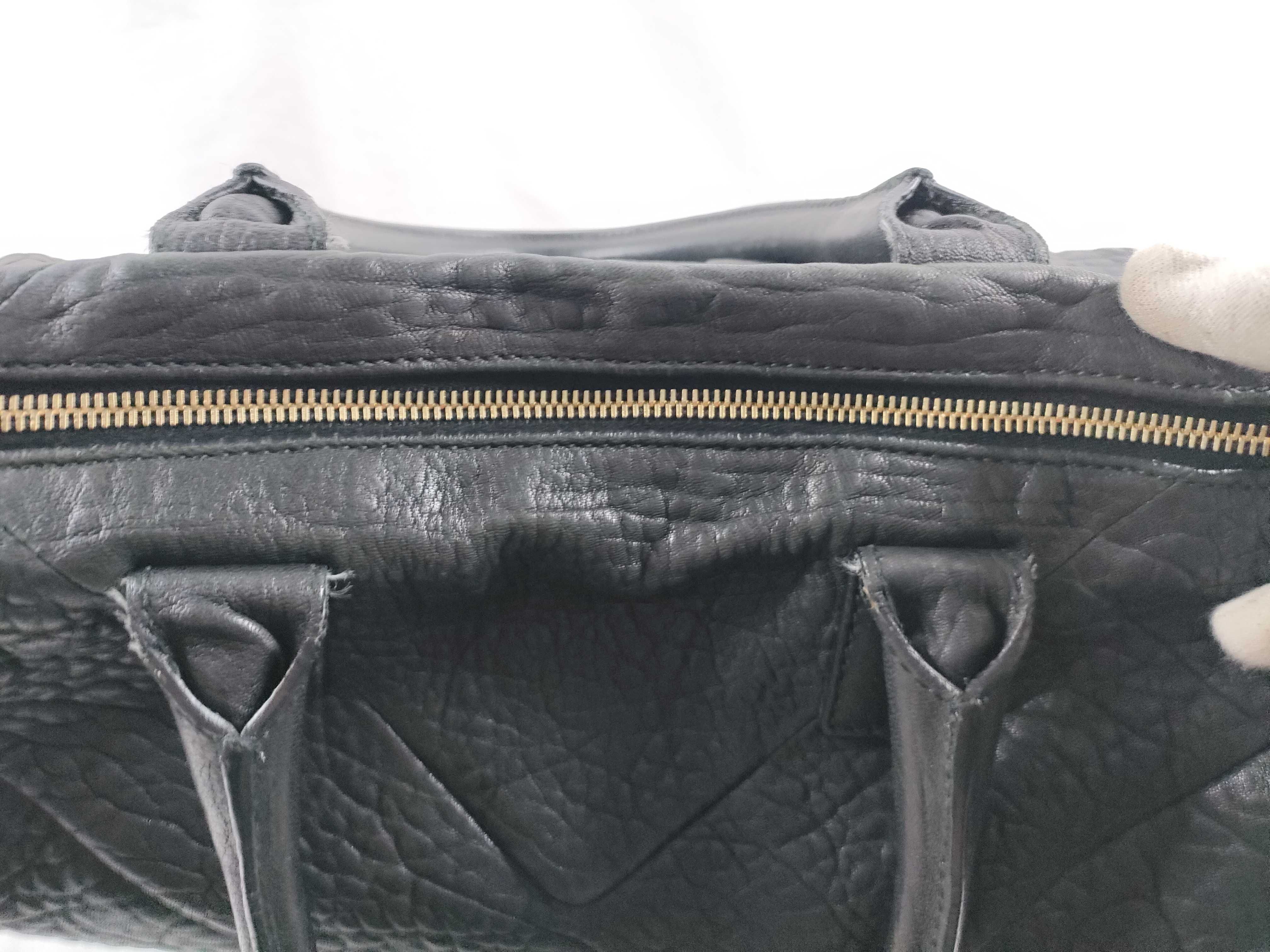Easy Leather Embossed Gold Hardware Black Handbag Boston Bag with Dust Bag — view 10