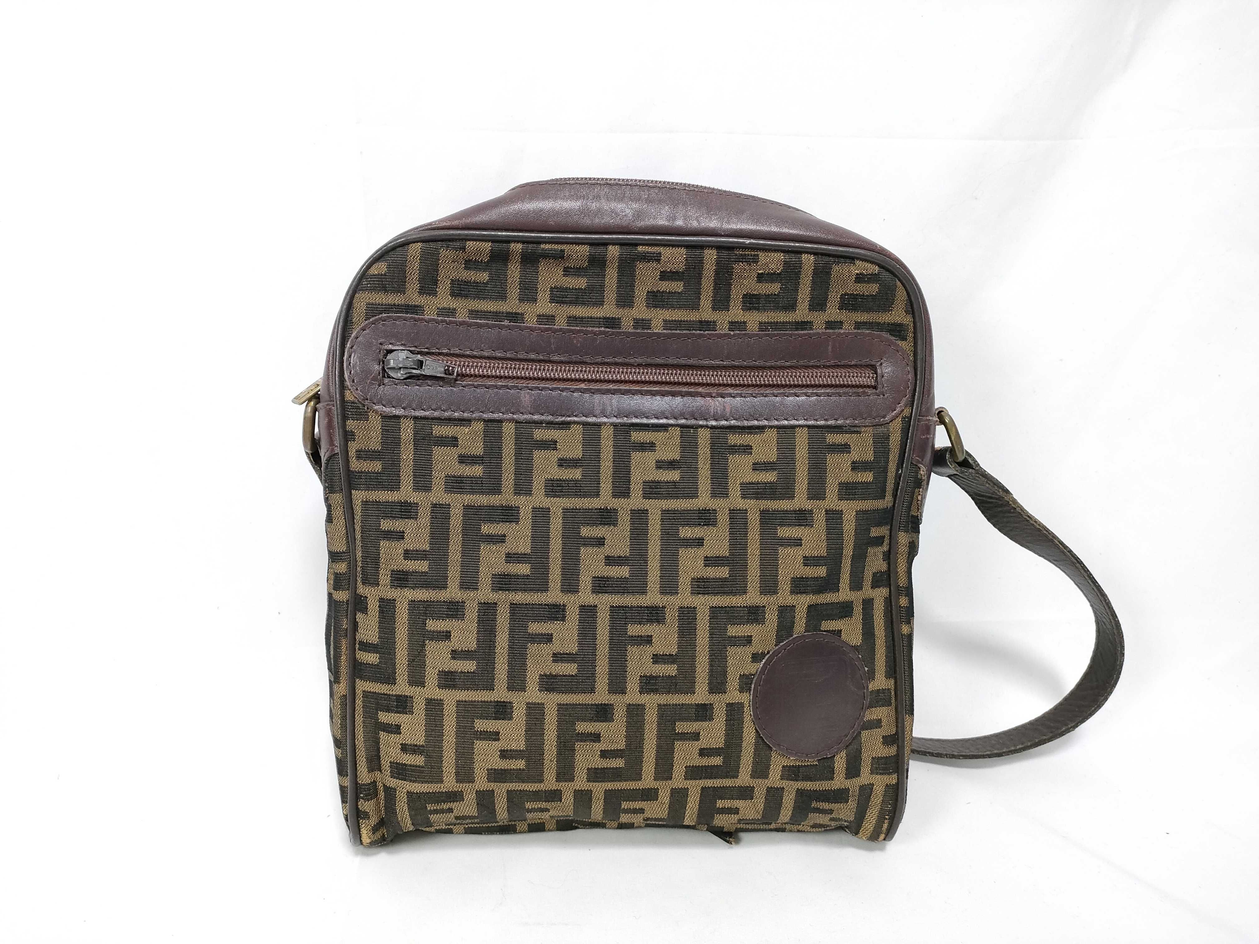 shoulder bag