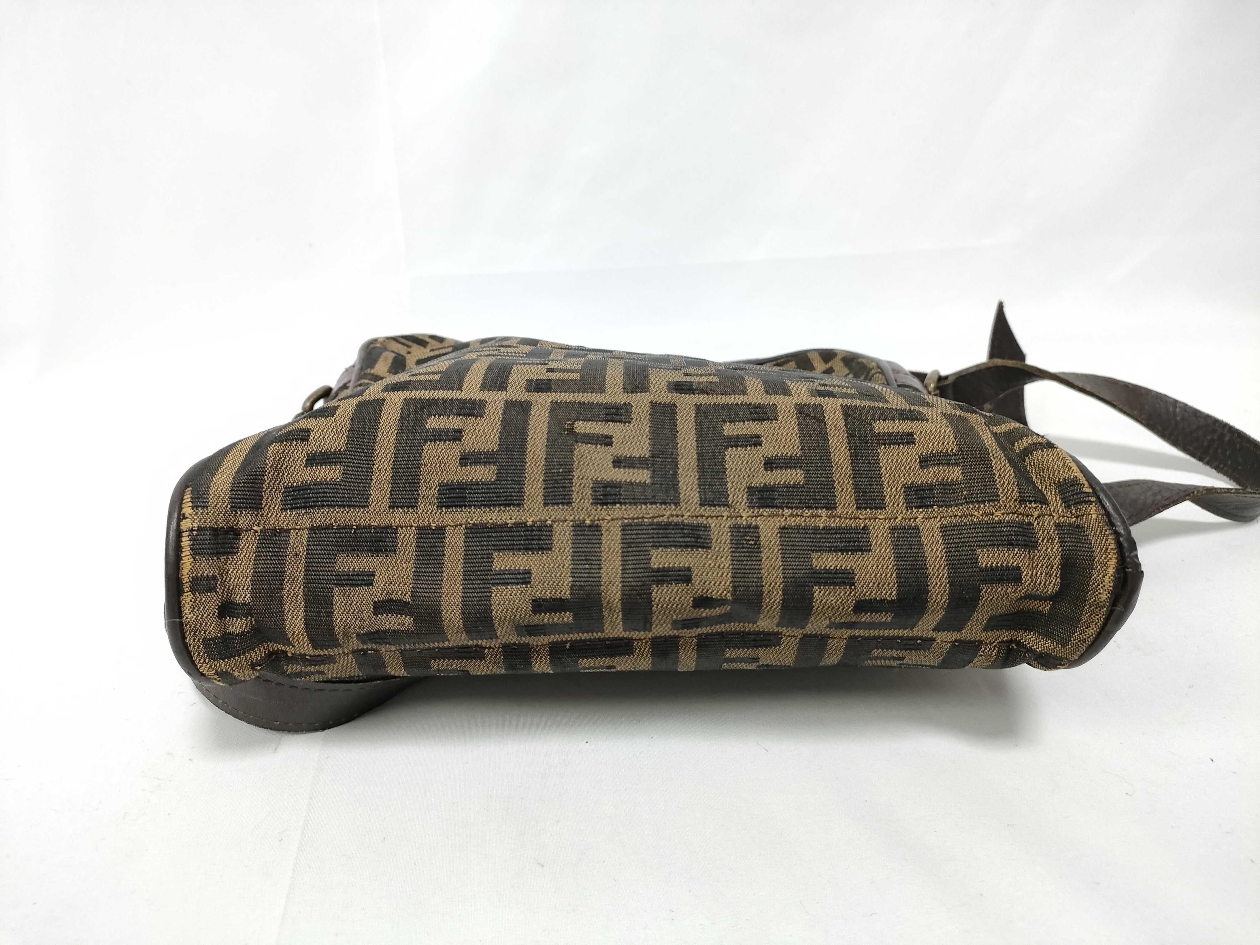 shoulder bag — view 3