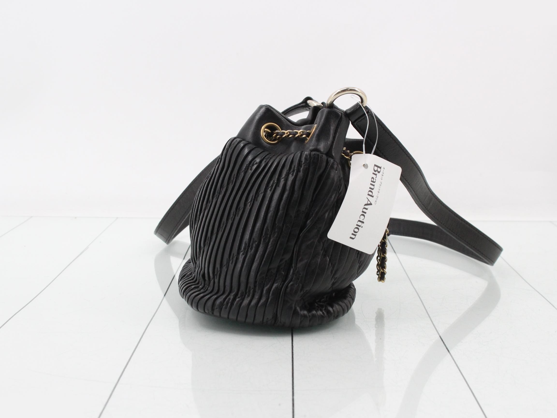 Leather drawstring shoulder bag — view 4