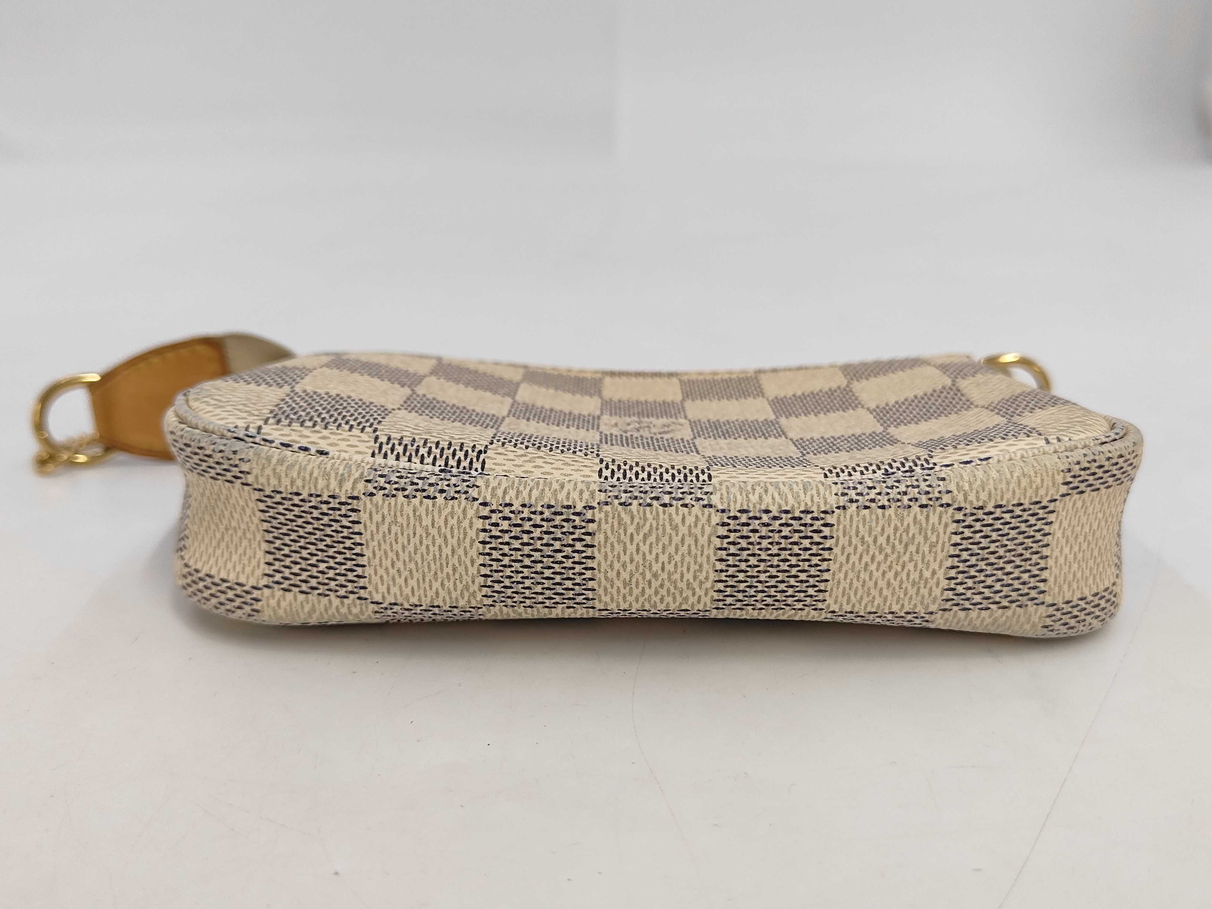 Damier Azur Louis Vuitton N58010 Mini Pochette Accessoires Damier Azur Pouch Handbag Pouch — view 3