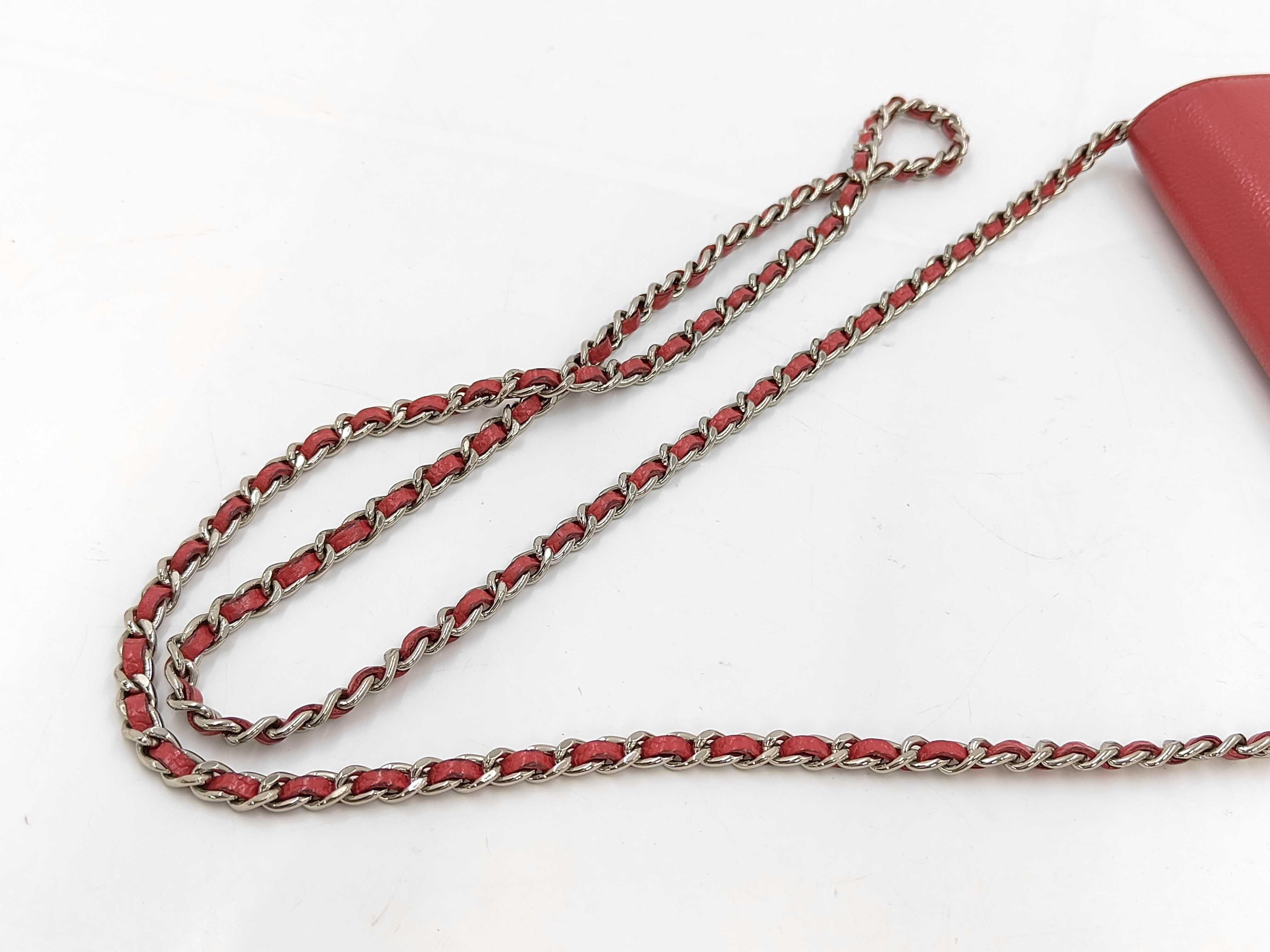 Caviar Chain Wallet Shoulder Bag — view 5