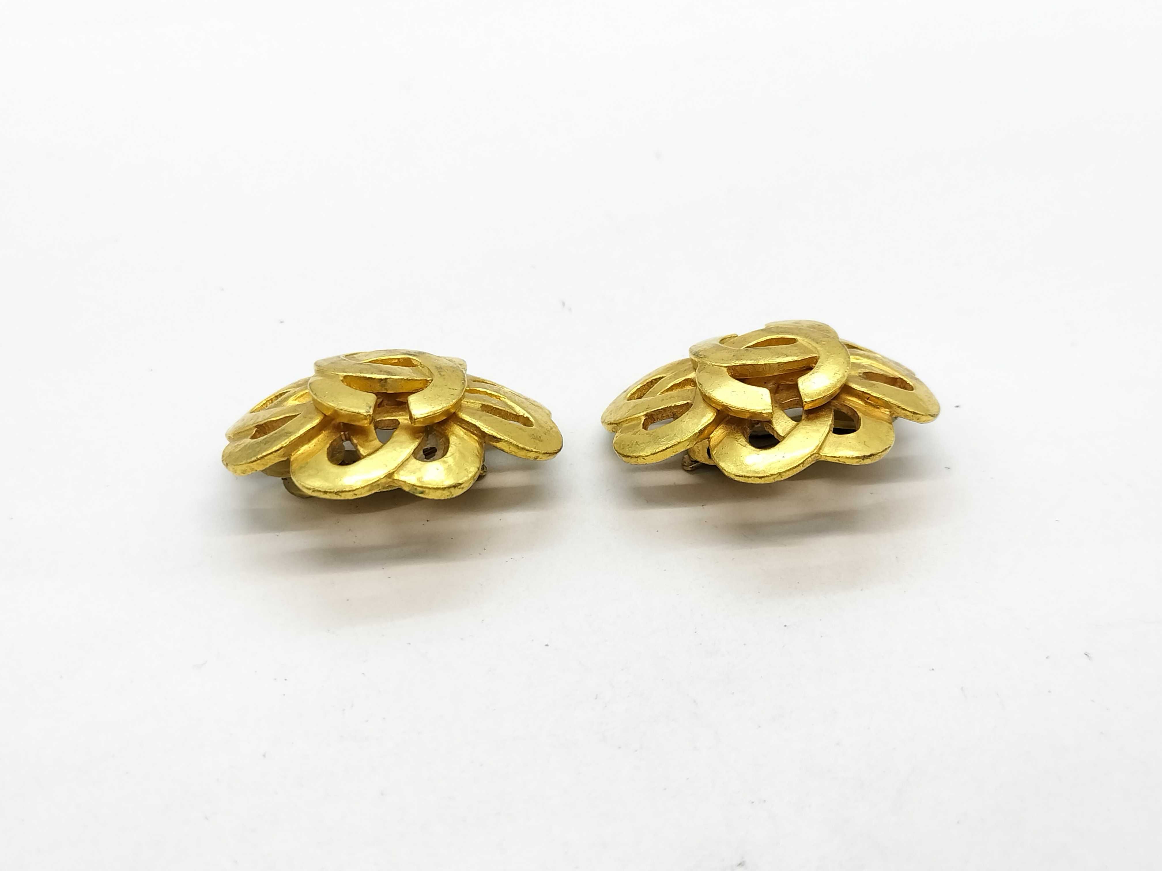 97P Coco Gold Earrings — view 4