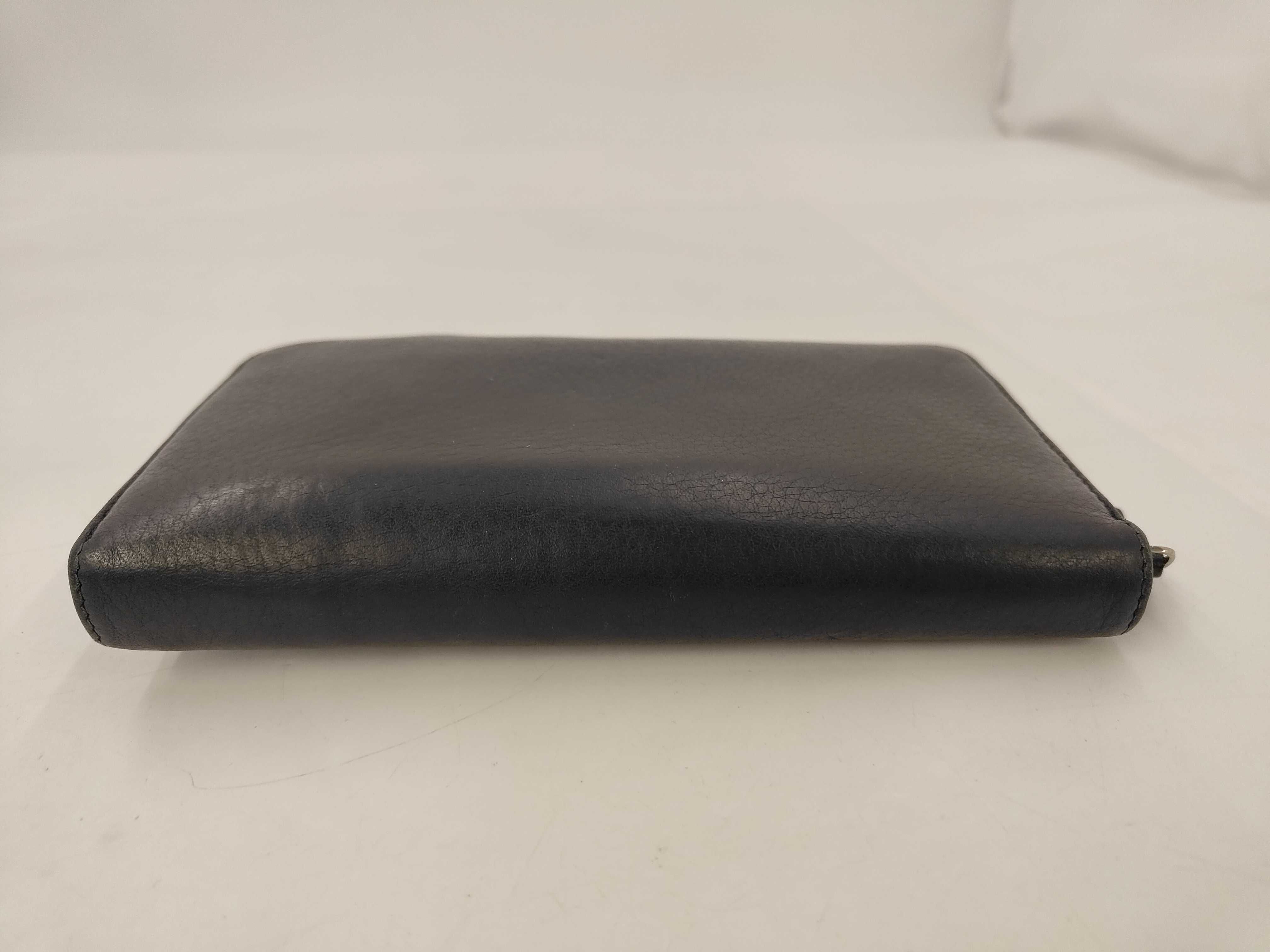wallet — view 3