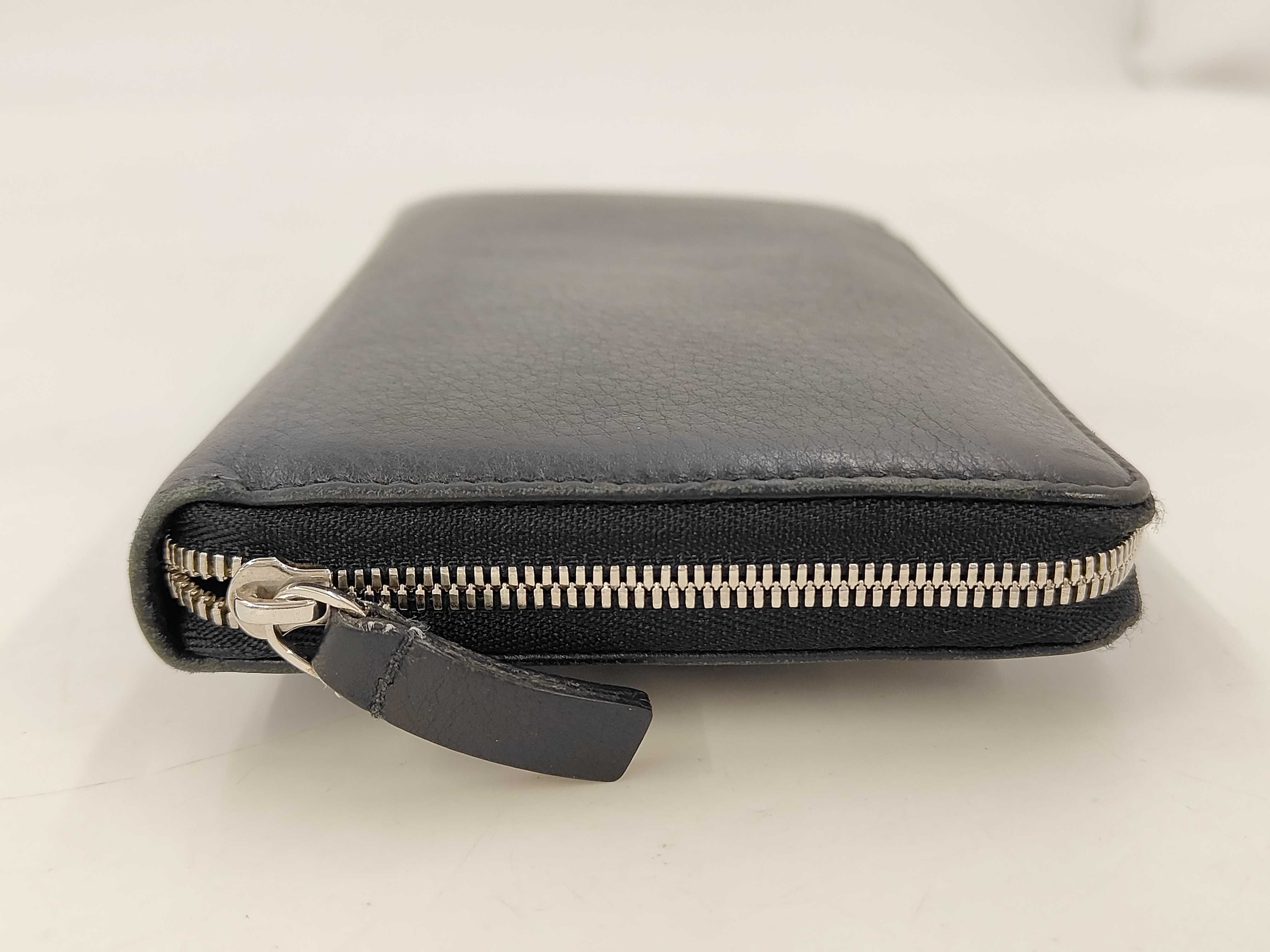 wallet — view 4
