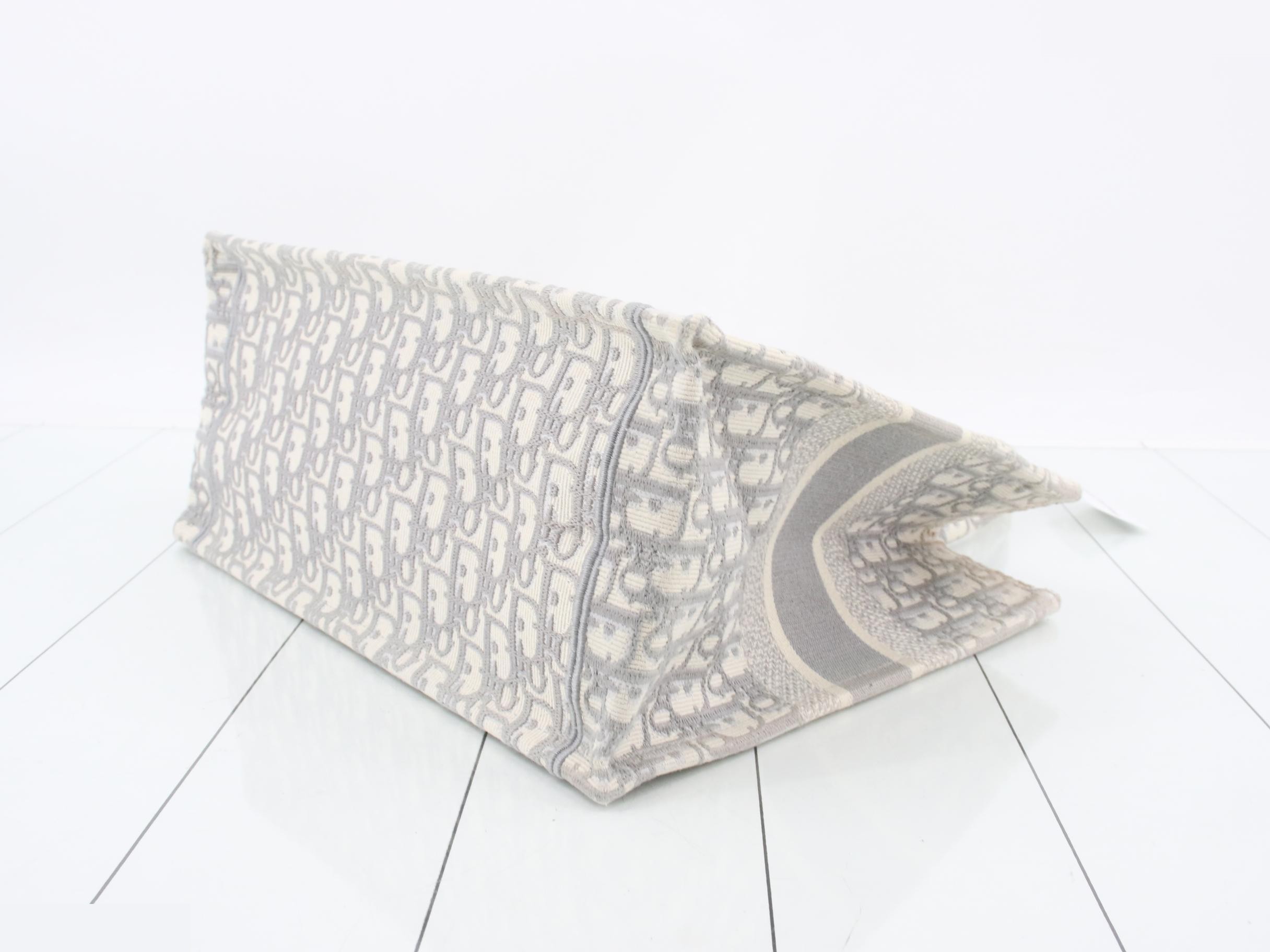Book Tote Oblique — view 6