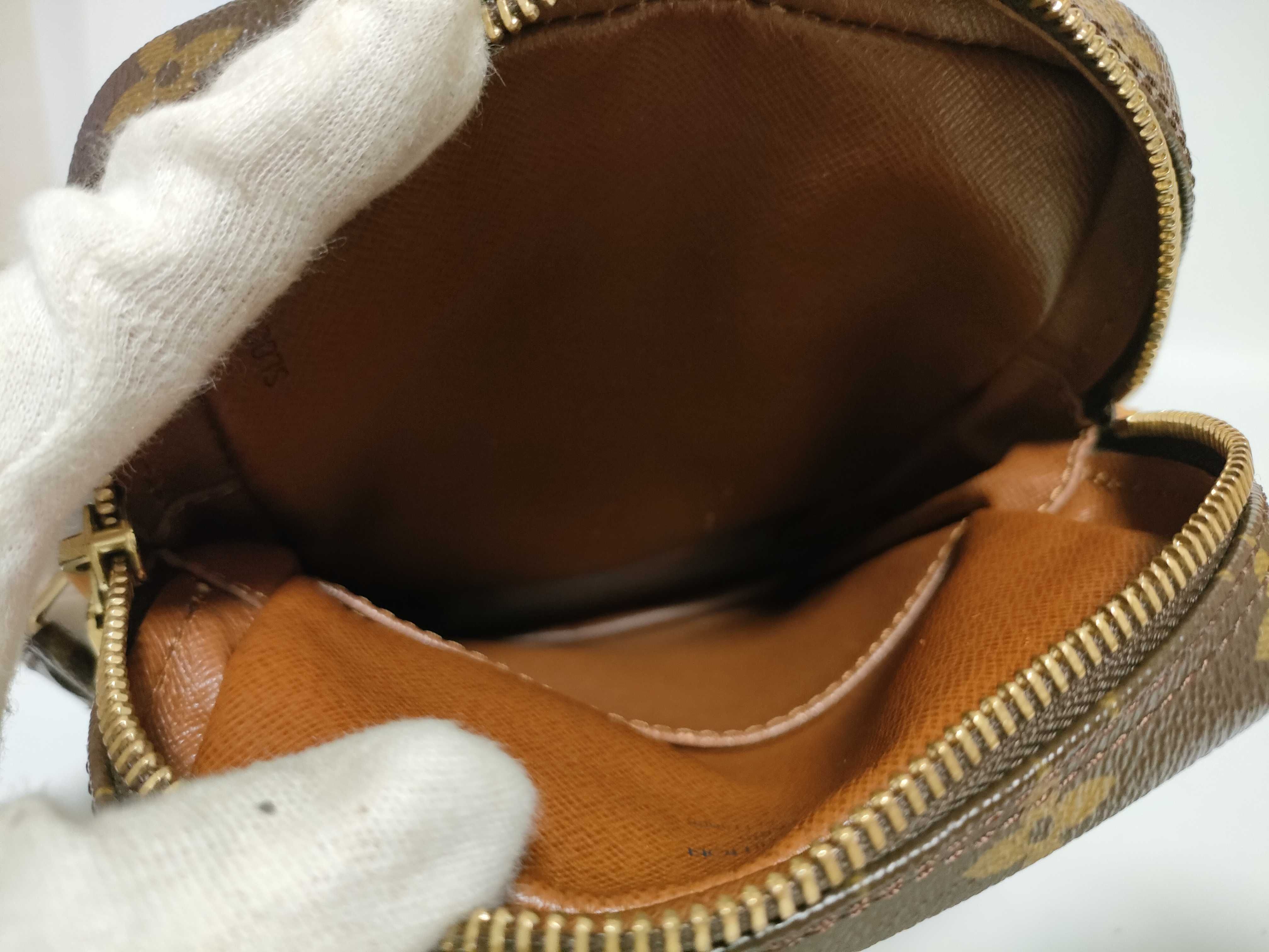 Monogram Louis Vuitton Danube Monogram M45266 Shoulder Bag — view 10