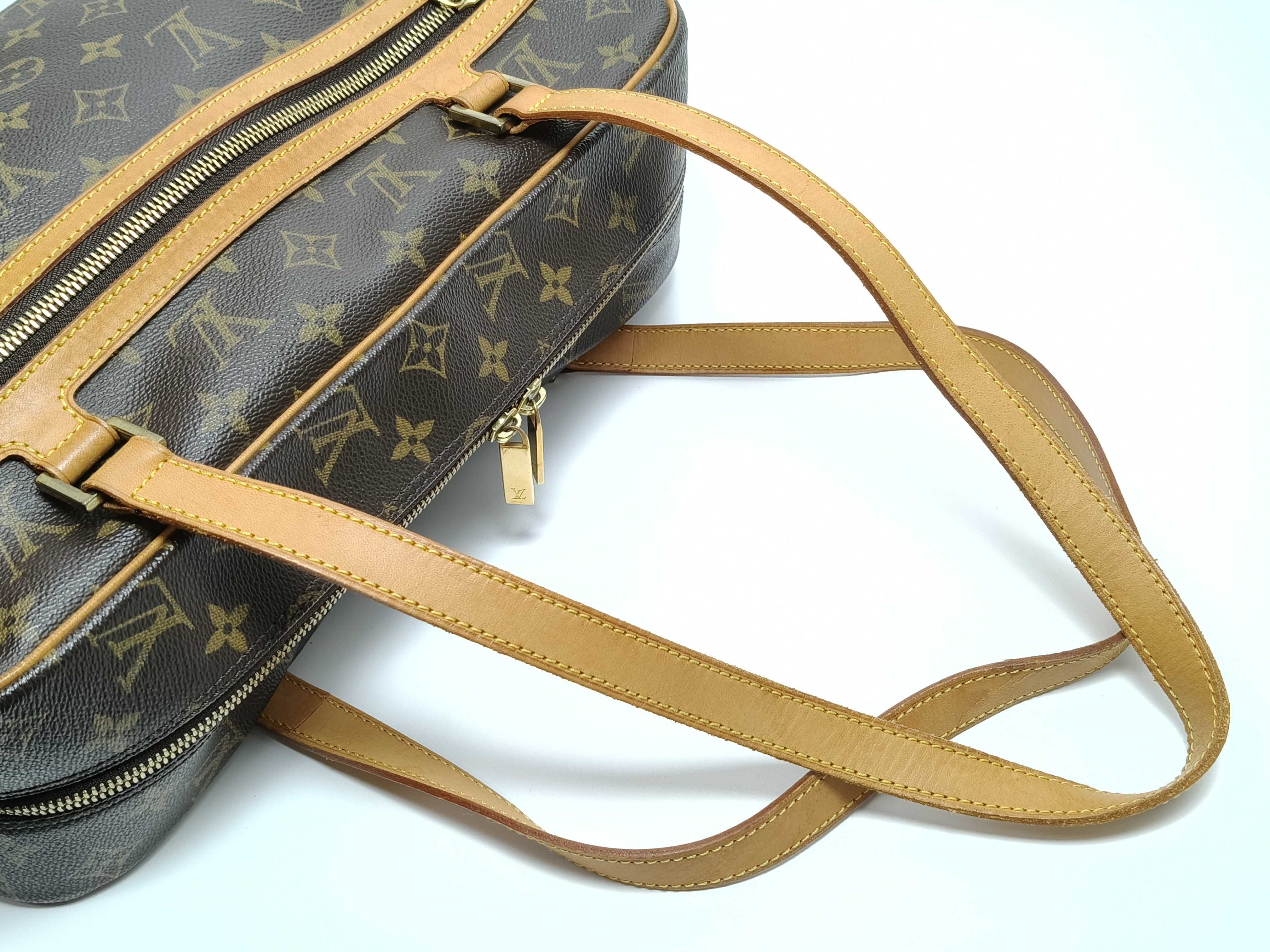 Monogram Vuitton Monogram Cite GM M51181 FL0052 Brown Handbag — view 3