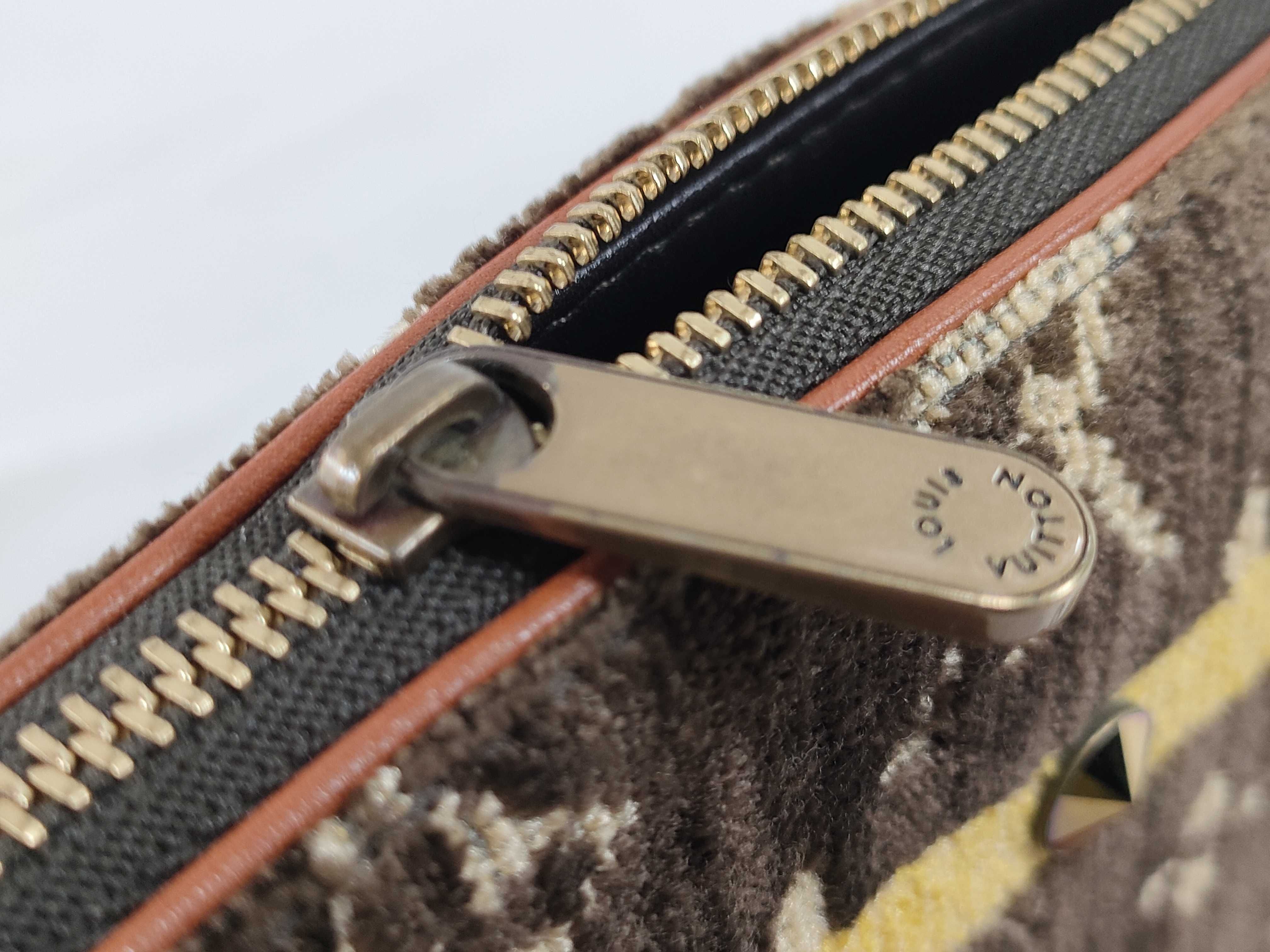 Monogram Louis Vuitton Monogram Trompe l'oeil Pochette Accessoires SL1004 Shoulder Bag — view 15