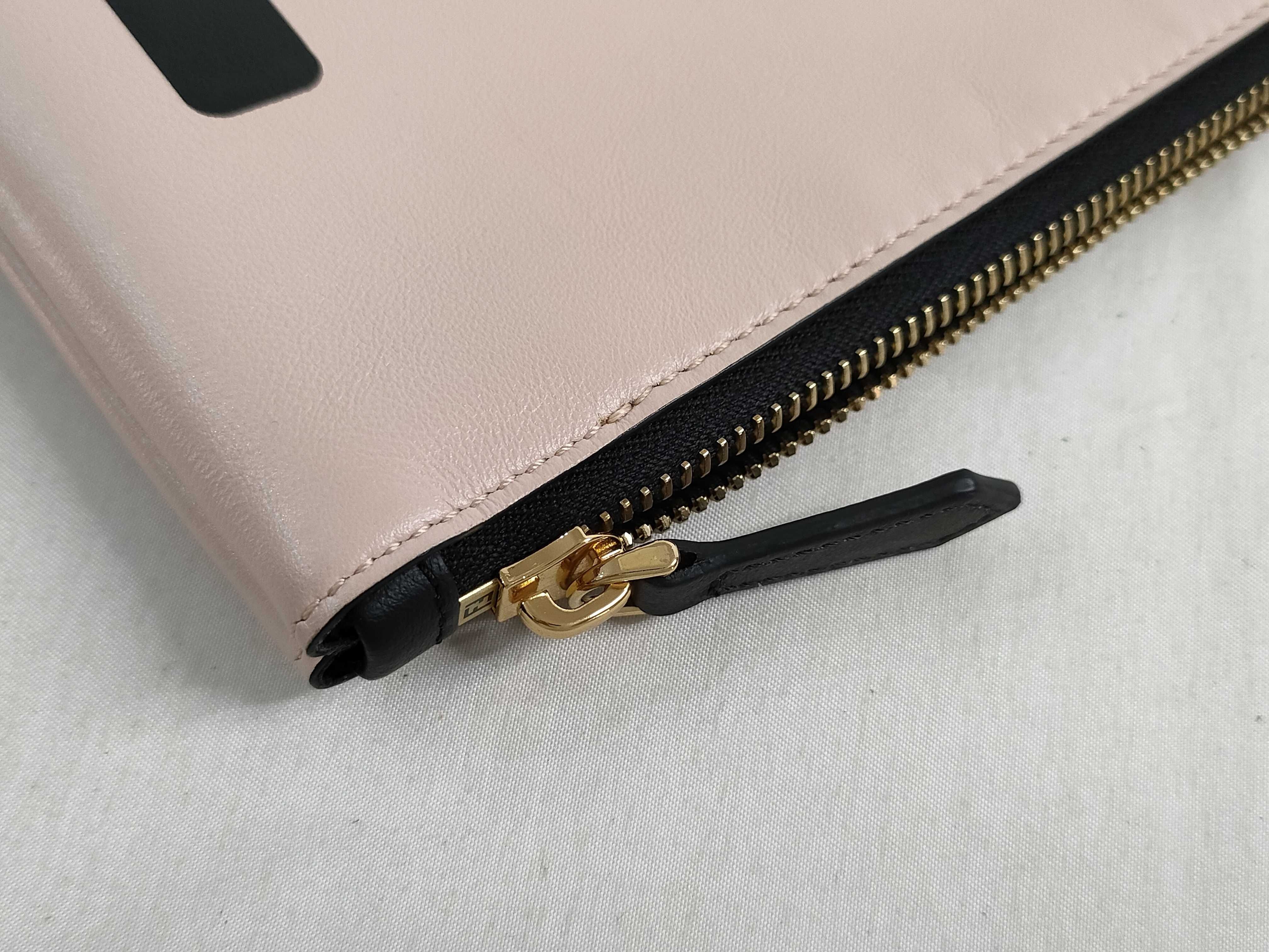 Logo Leather Clutch Bag 8N0178 Clutch Bag — view 12
