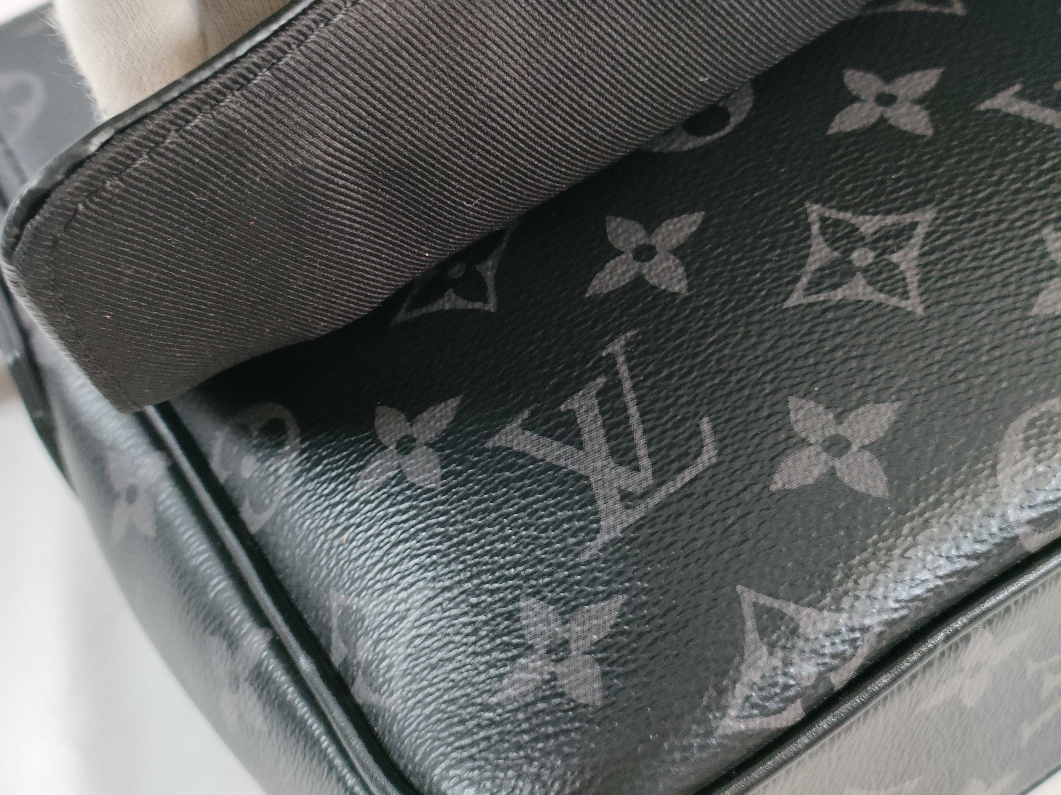 District PM Shoulder Bag — view 8