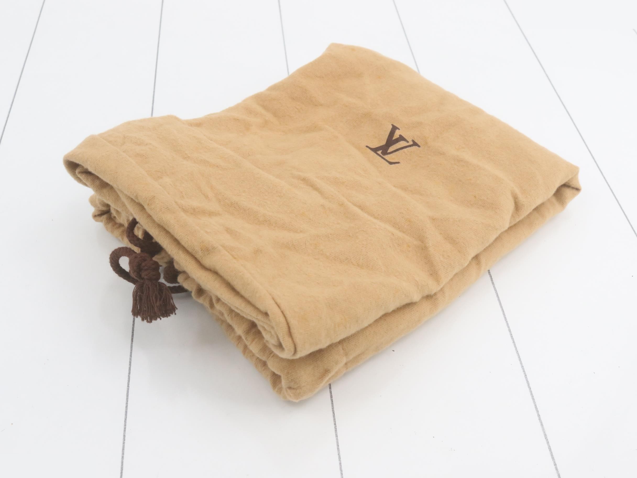 Monogram Looping MM Shoulder Bag — view 7