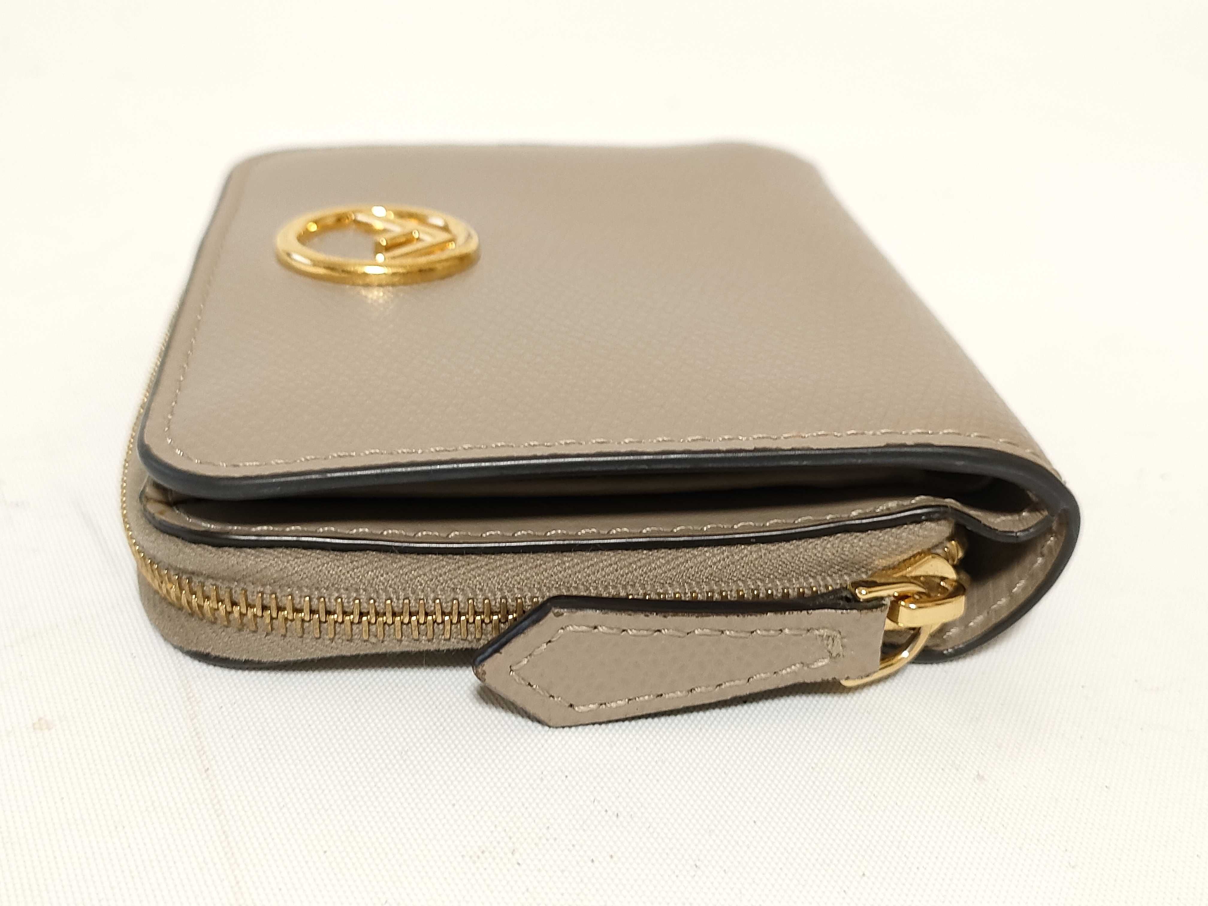 F is compact wallet — view 5