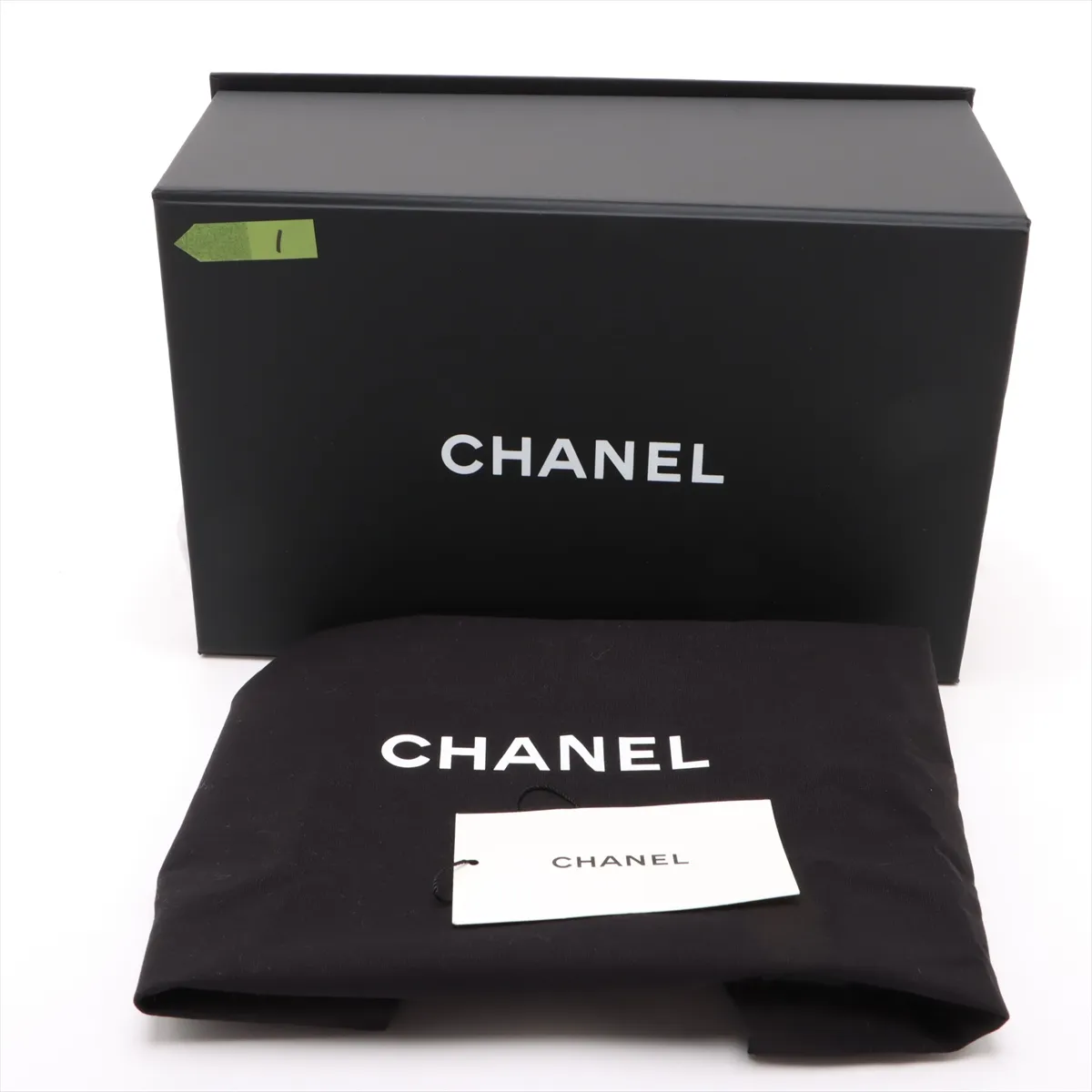 [Individually wrapped] Chanel Mini Matelasse 20 Tweed x Sequins Single Flap Single Chain Bag White Gold Hardware JCLKNHP3 Random Plate A69900 — view 10