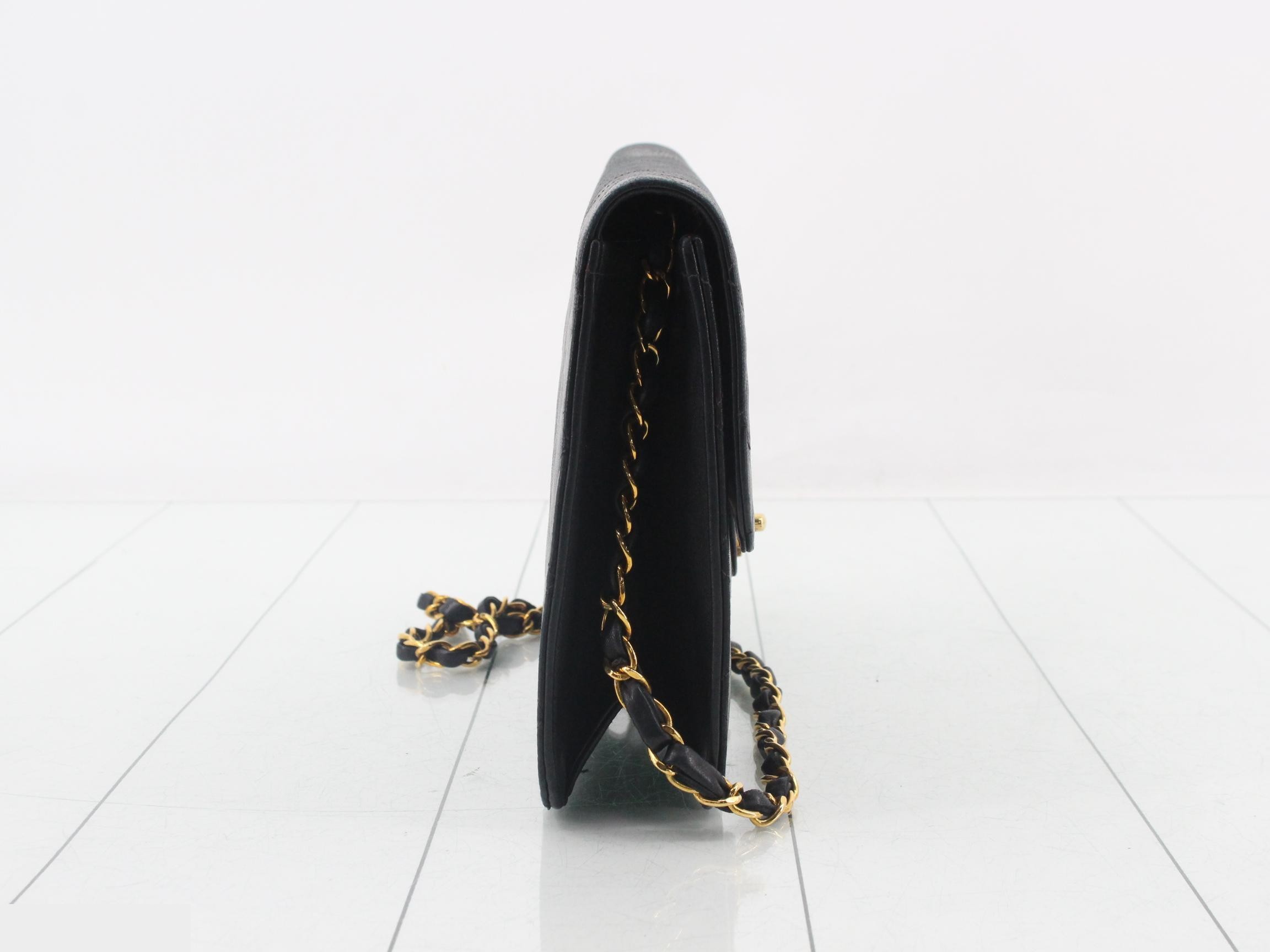 Matelassé lambskin handbag/shoulder bag, black — view 4