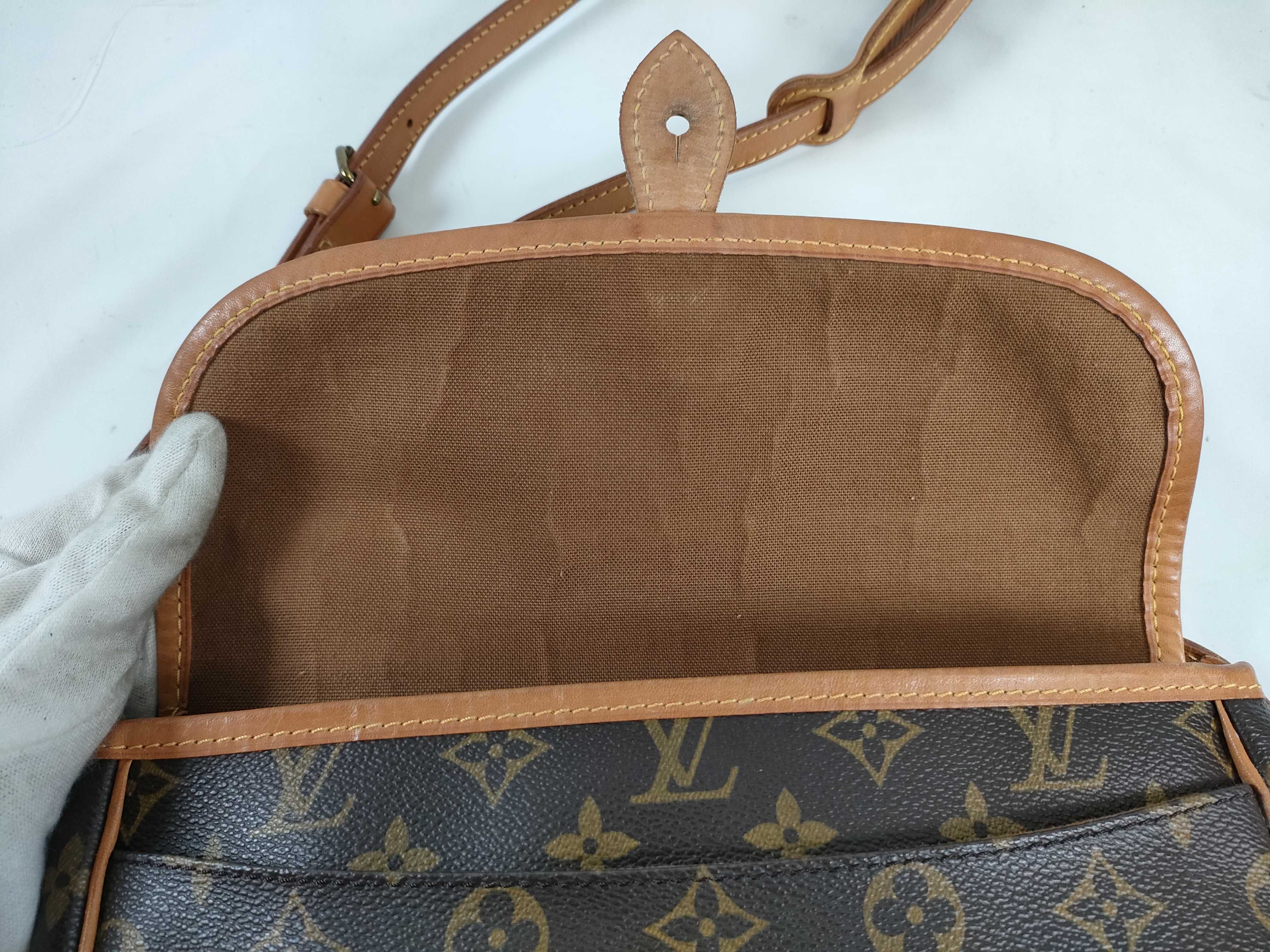 Monogram M42248 Monogram Gibeciere PM Shoulder Bag — view 9