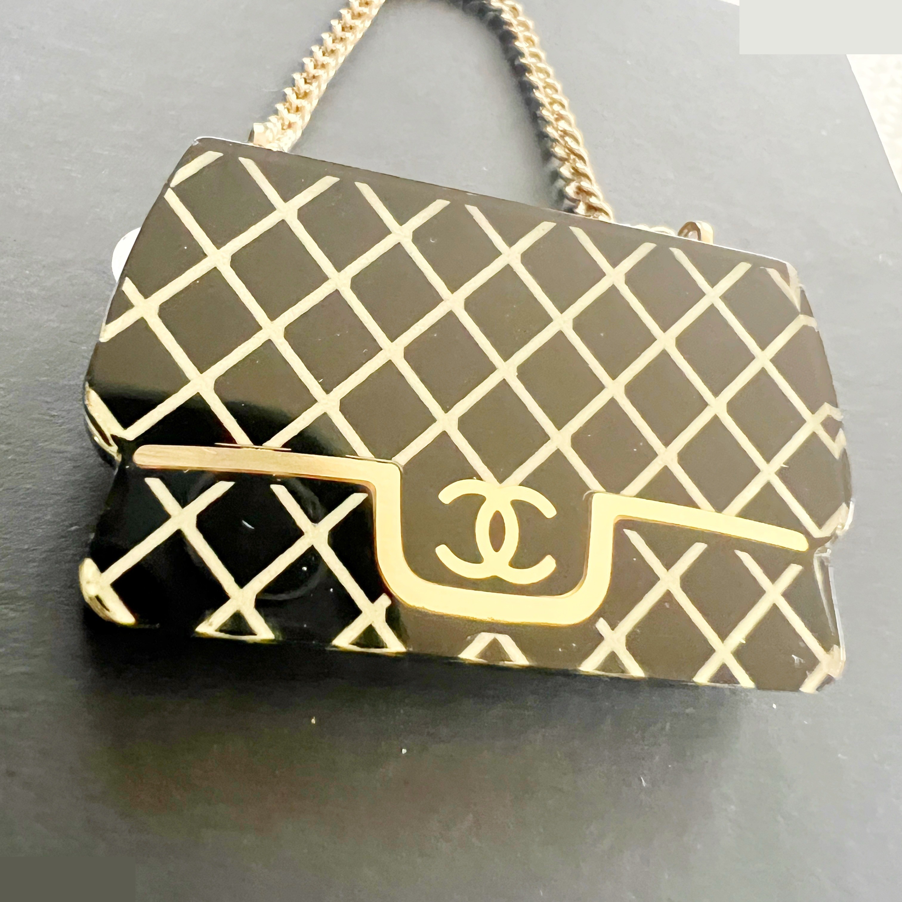 B19P Matelassé Bag Motif Chain Brooch — view 3