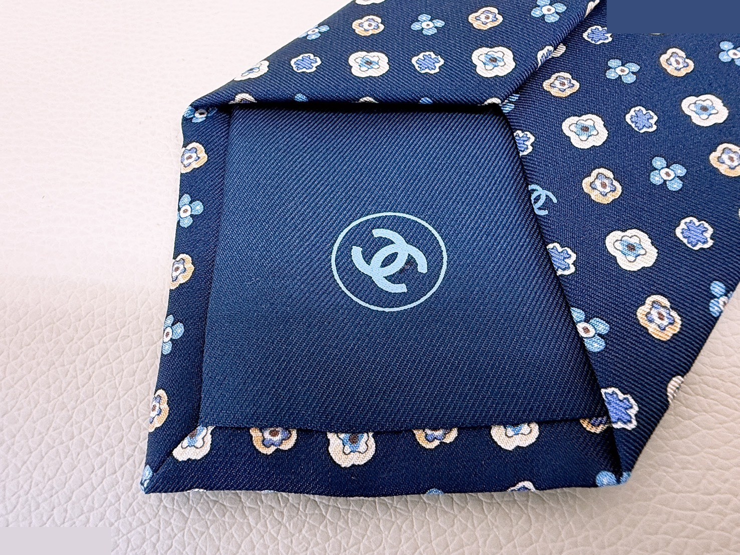 Coco Mark Camellia Flower Pattern Silk Tie, Navy — view 6