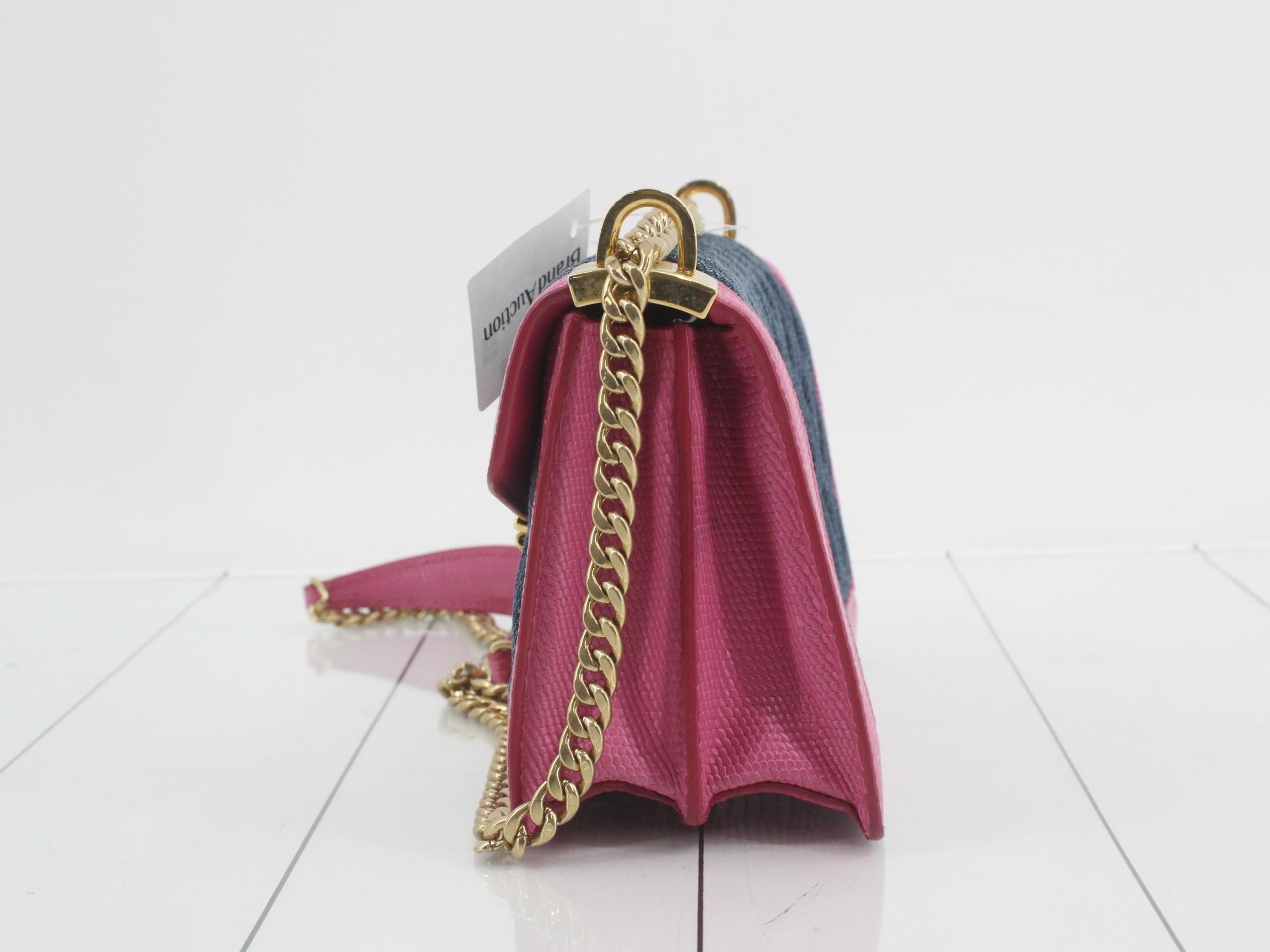 Matelassé (bag) - Chain shoulder bag - Denim - Pink — view 3