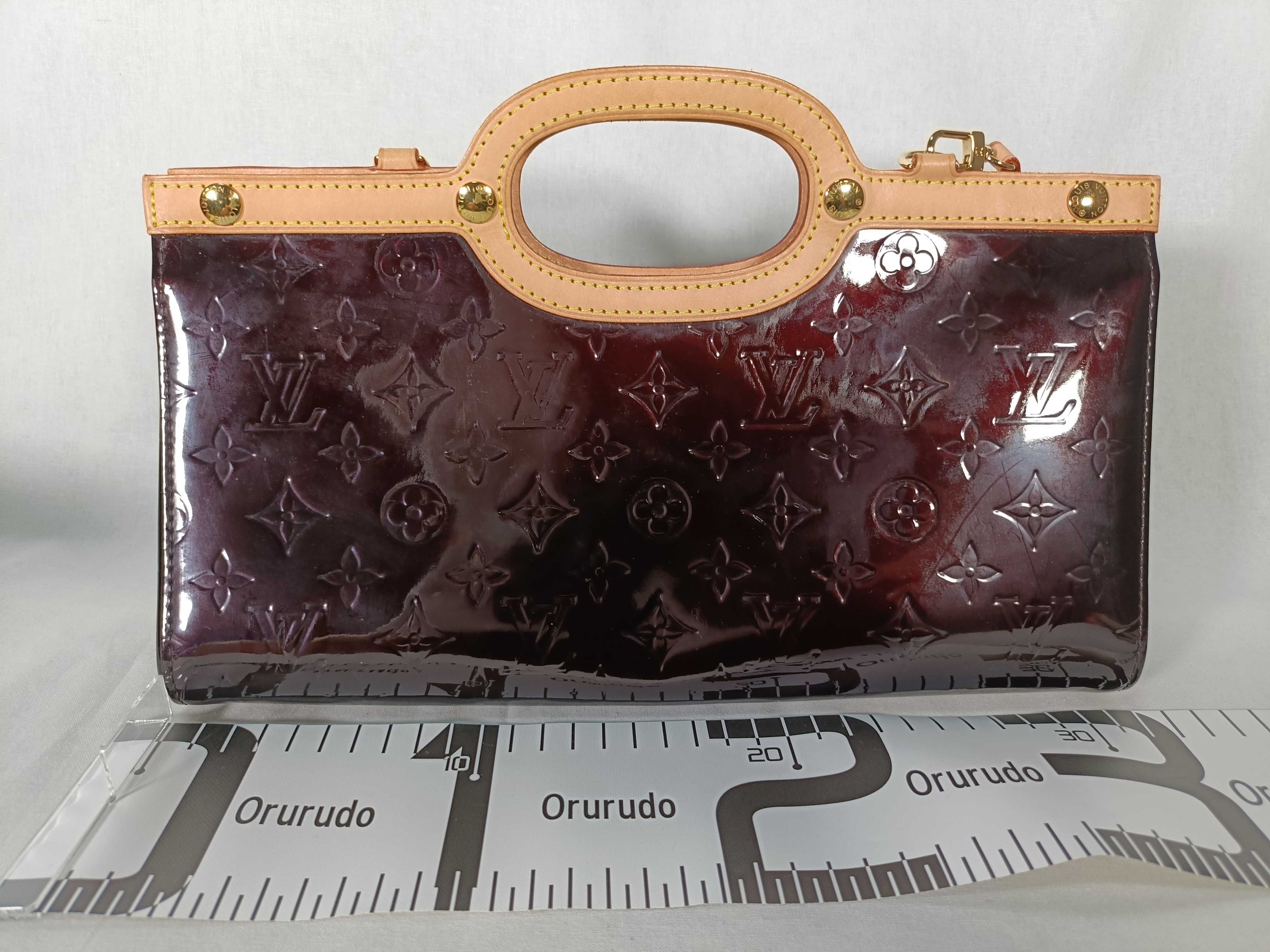 Vernis Roxbury Drive M91995 BR2008 Brown Shoulder Bag — view 2