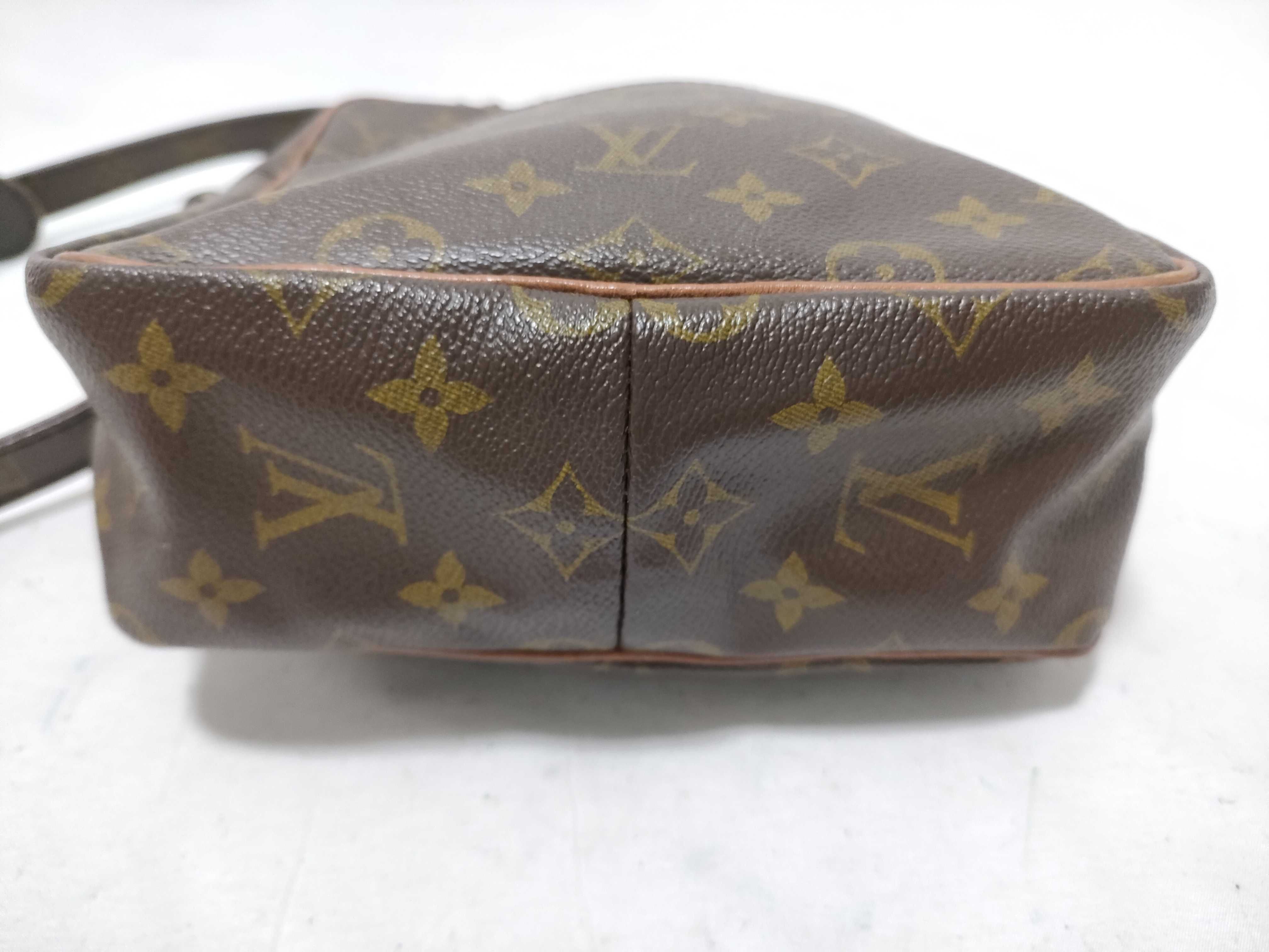 Monogram M45266 Danube (Old Model) Shoulder Bag — view 8