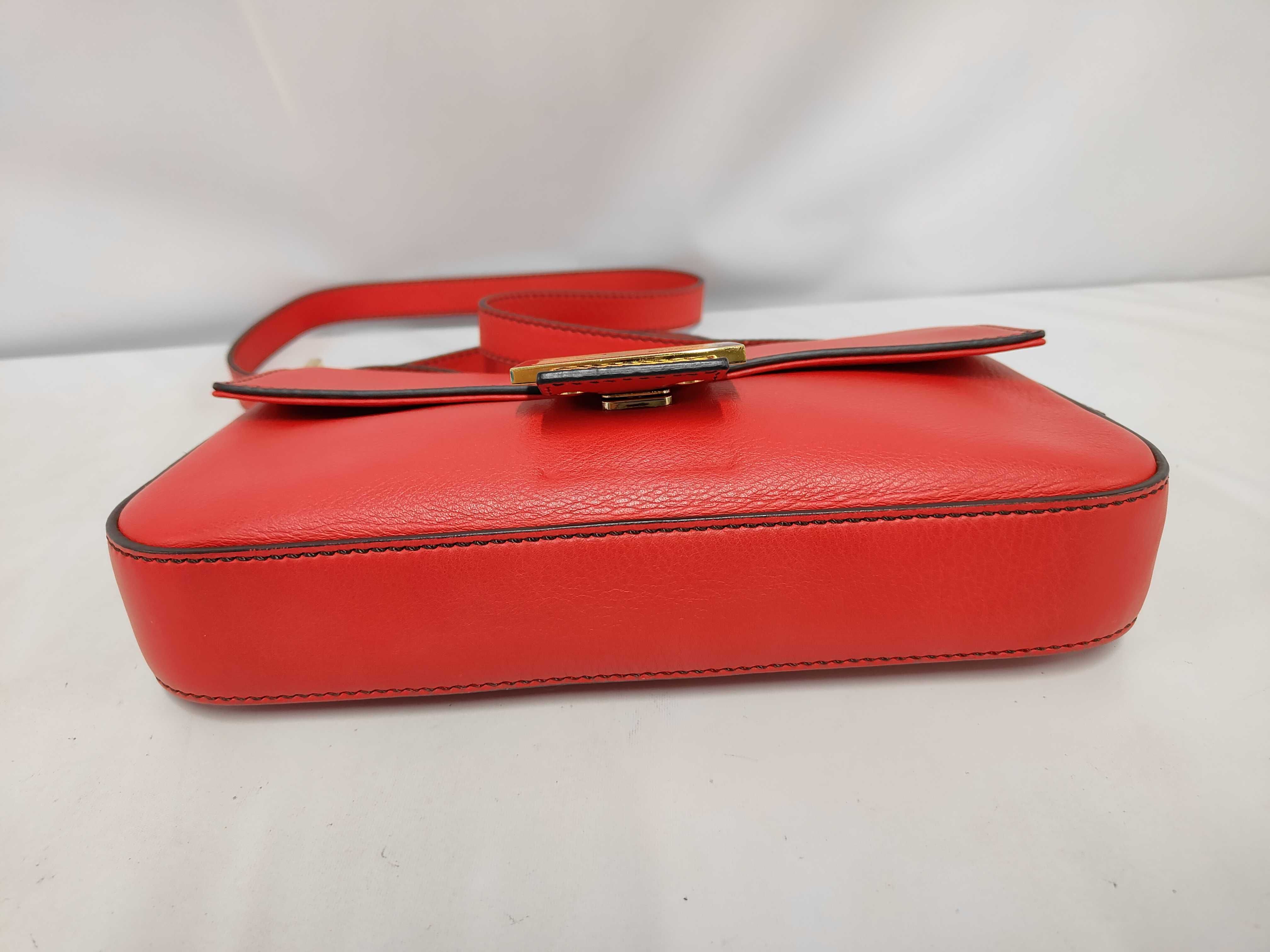 Mamma Bucket Leather 2-way Red Shoulder Bag — view 3