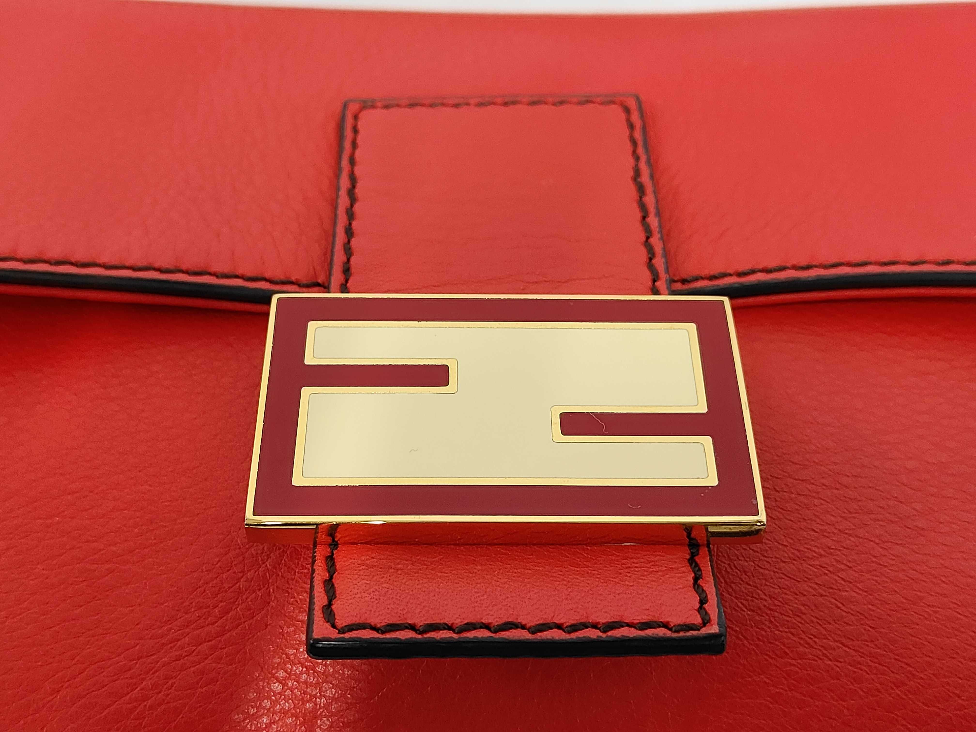 Mamma Bucket Leather 2-way Red Shoulder Bag — view 8