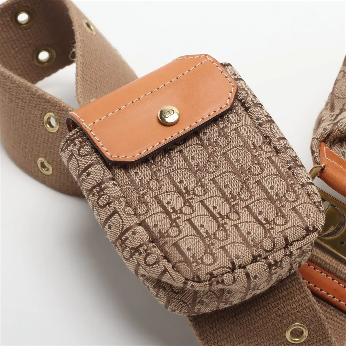 Trotter Street Chic Canvas x Leather Shoulder Bag Brown — view 11