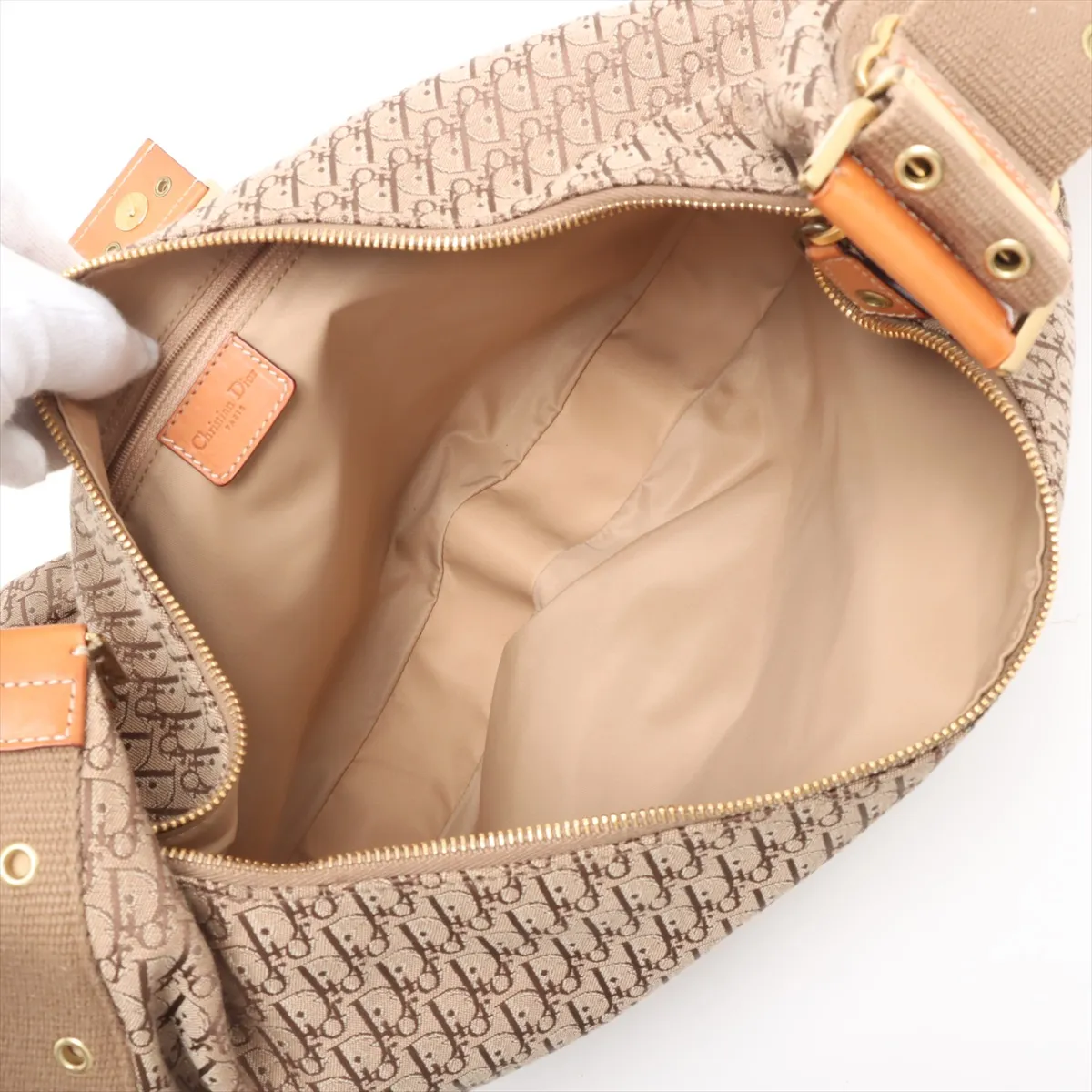 Trotter Street Chic Canvas x Leather Shoulder Bag Brown — view 6