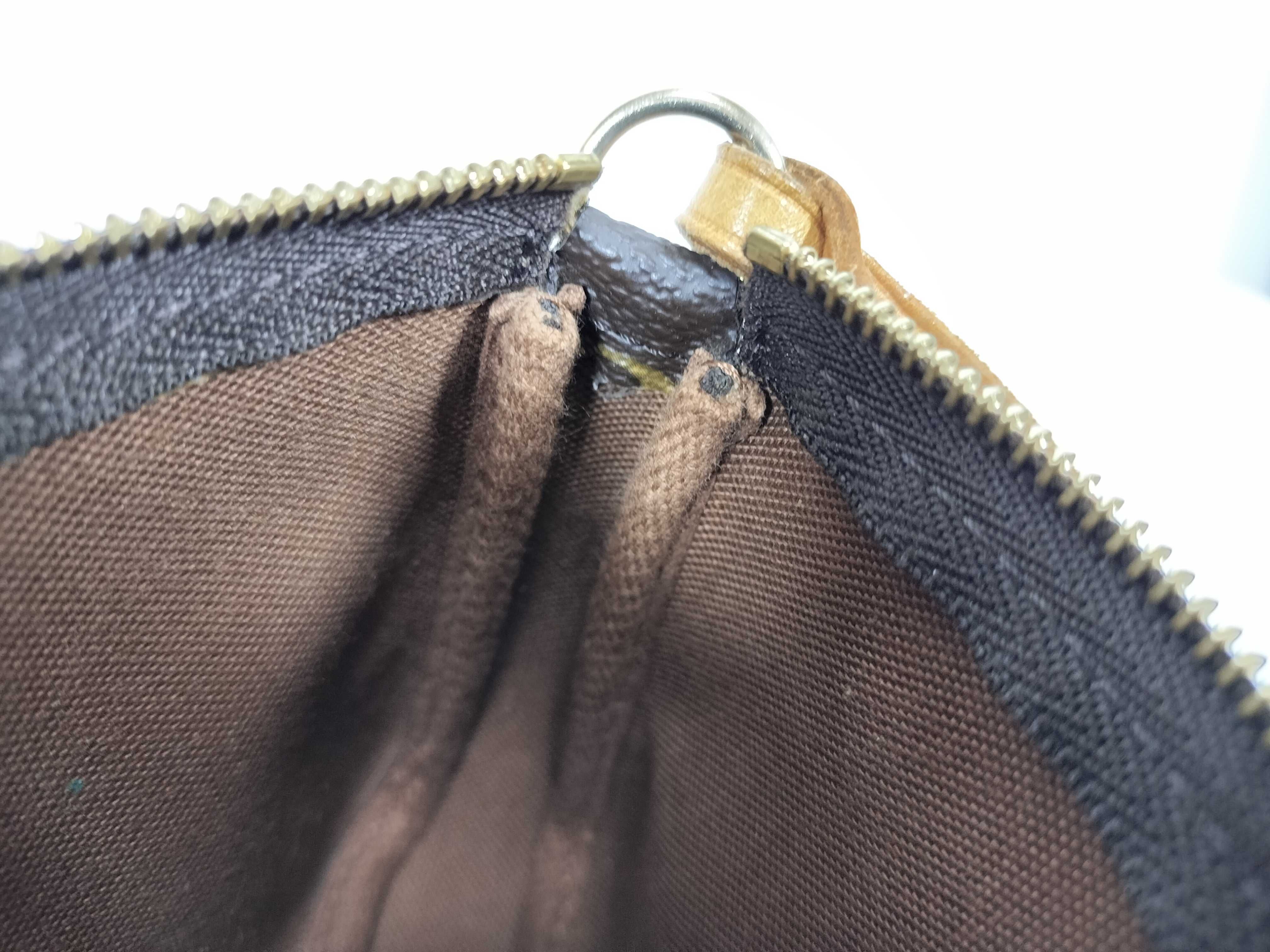 Monogram Louis Vuitton Accessoires Pouch — view 11