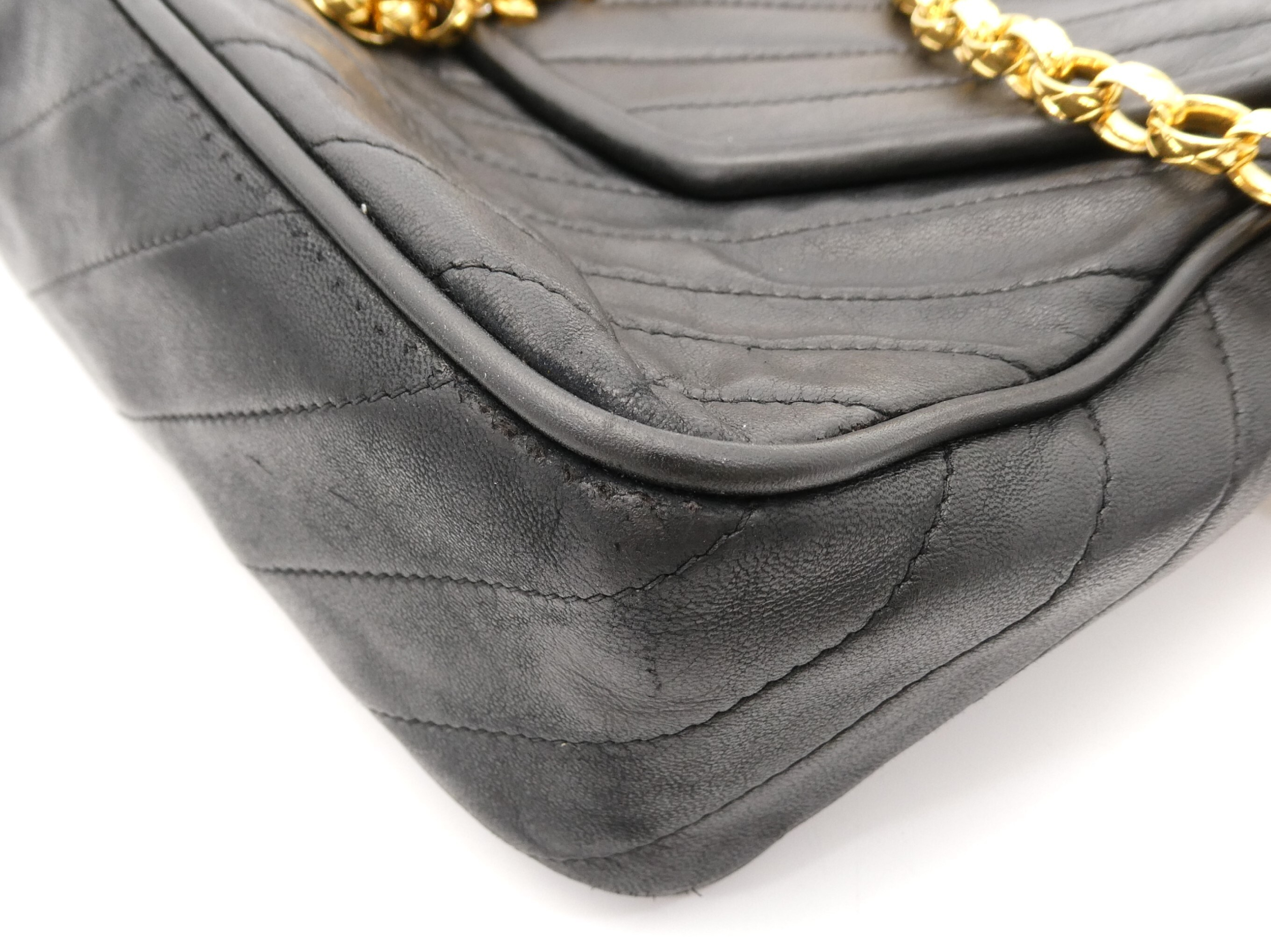 Bias Stitch Coco Mark Fringe Chain Shoulder Bag — view 10